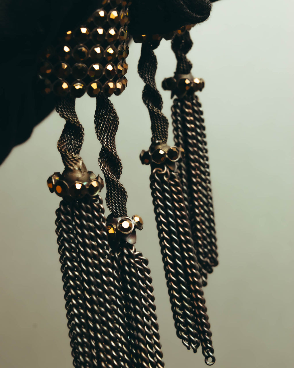 "ARMANI" Dark chain tassel earrings