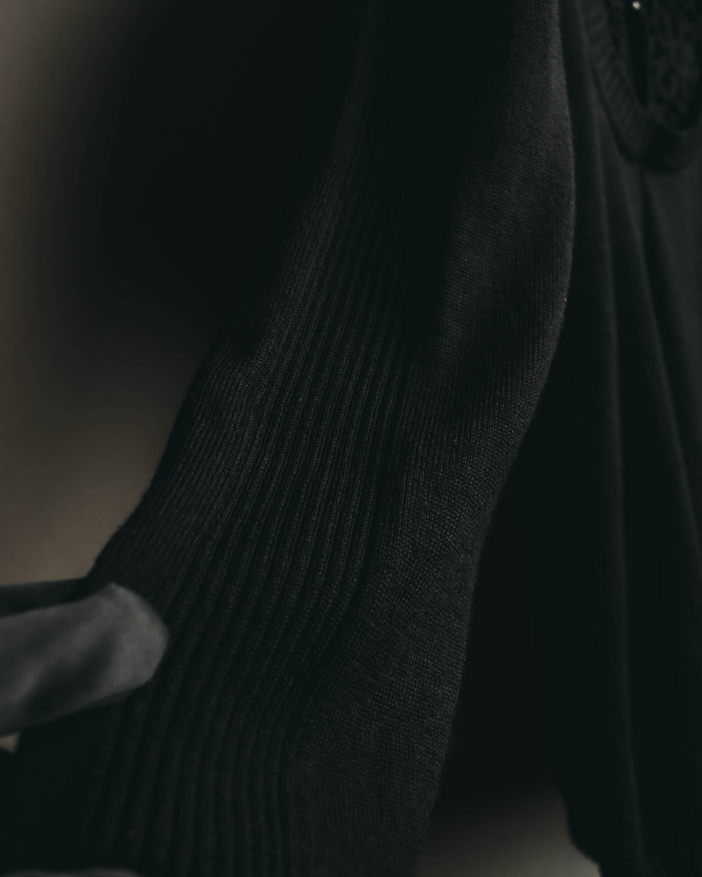 "VALENTINO ROMA" 00's Ruffled virgin wool knit sweater