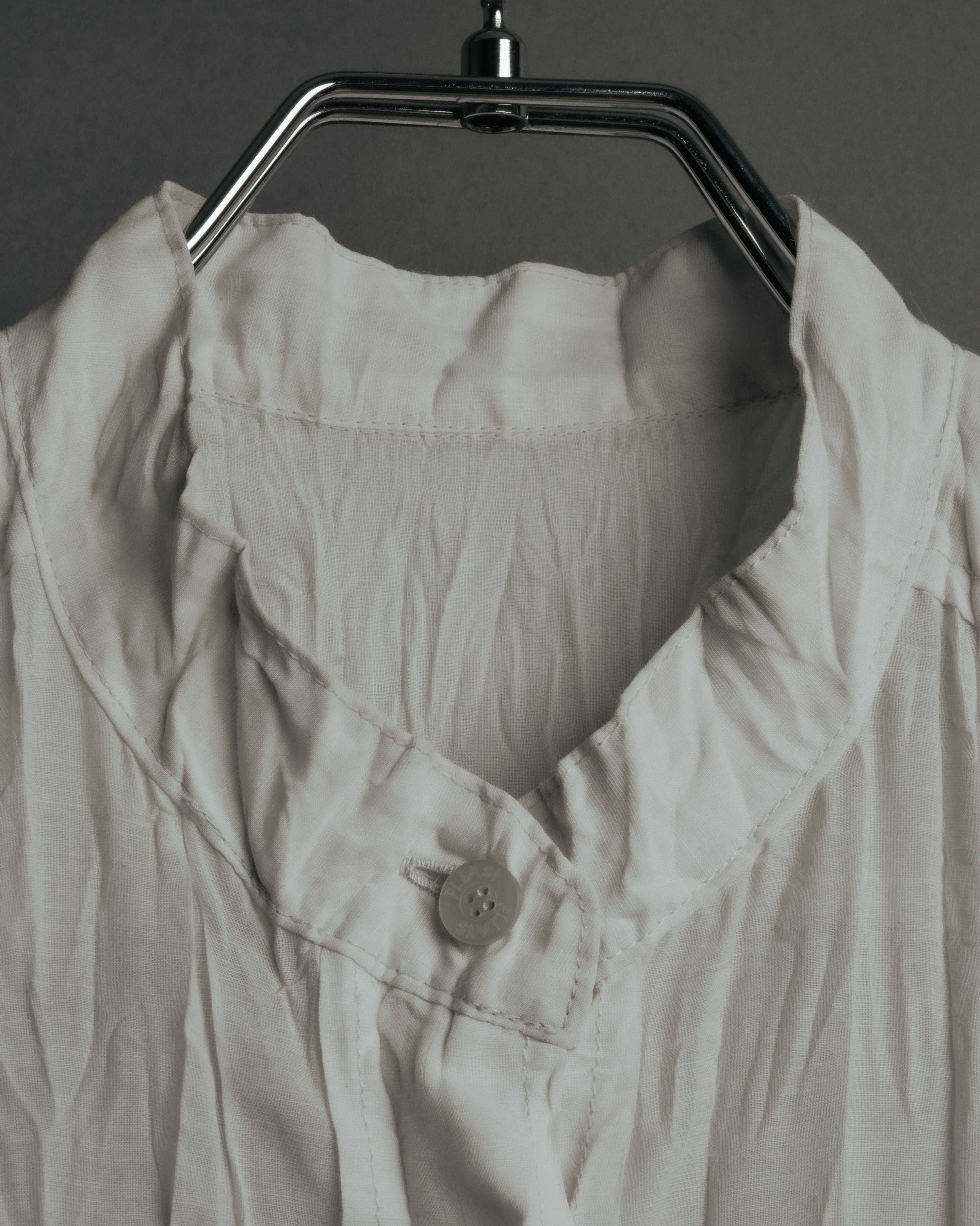 “PLEATS PLEASE ISSEY MIYAKE”
00’s-10’s Twisted pleat sleeveless shirt