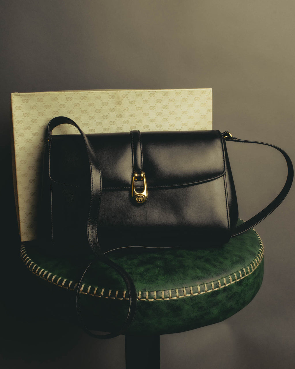"GUCCI" 70's-80's Classic leather shoulder bag
