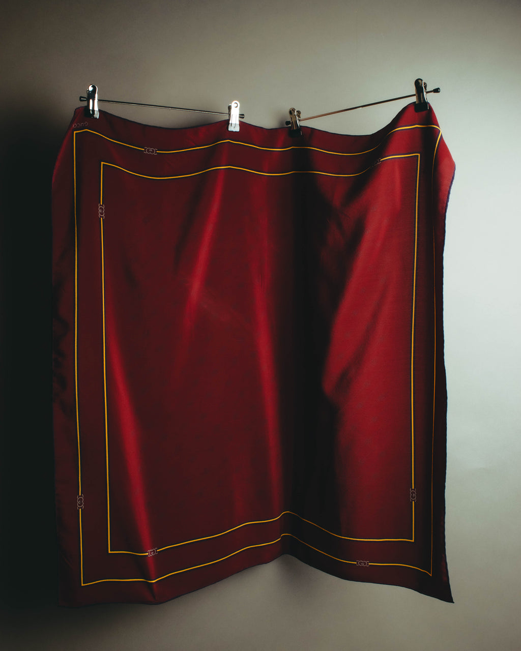 "GUCCI" 80's-90's Classic burgundy silk scarf