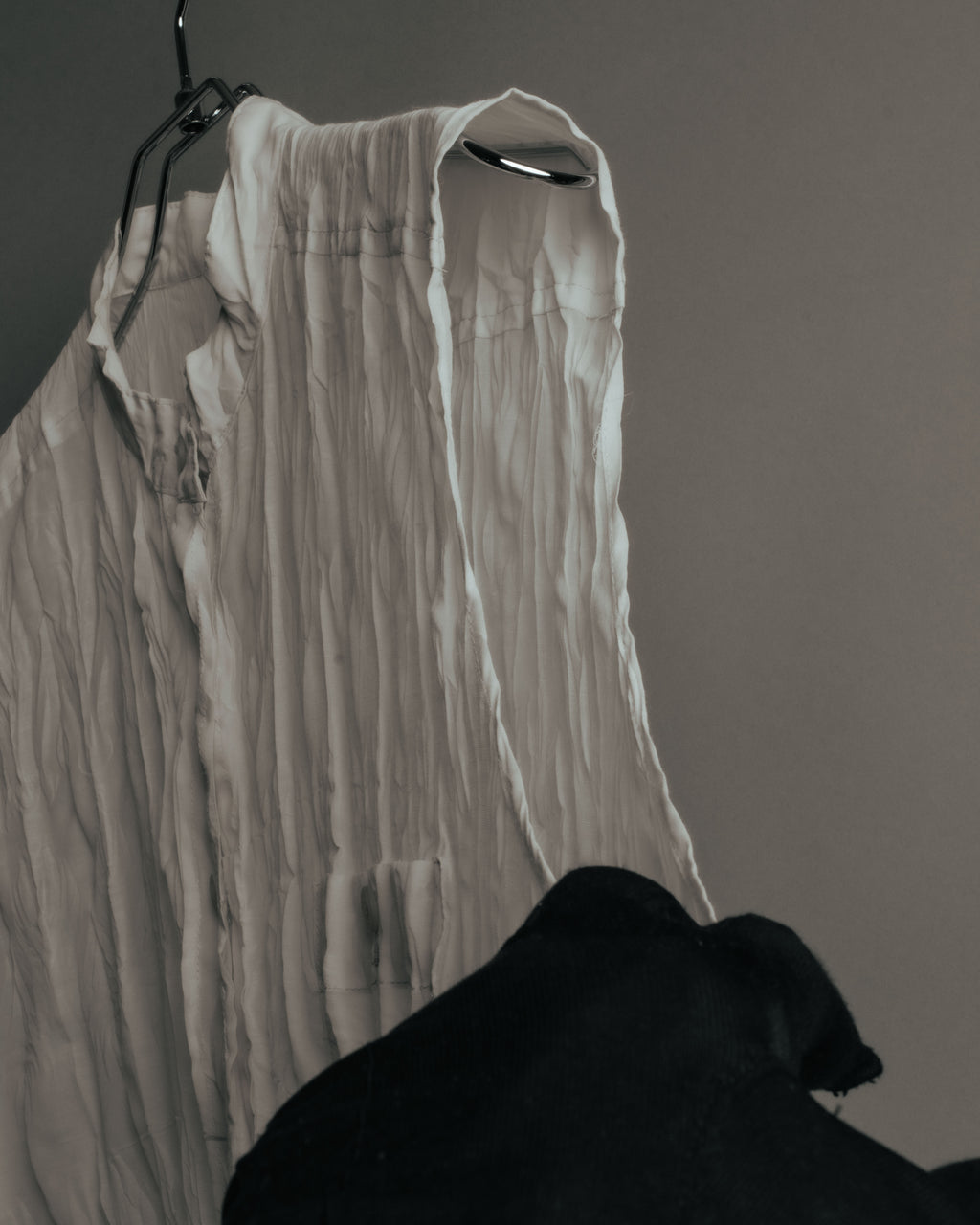 “PLEATS PLEASE ISSEY MIYAKE”
00’s-10’s Twisted pleat sleeveless shirt