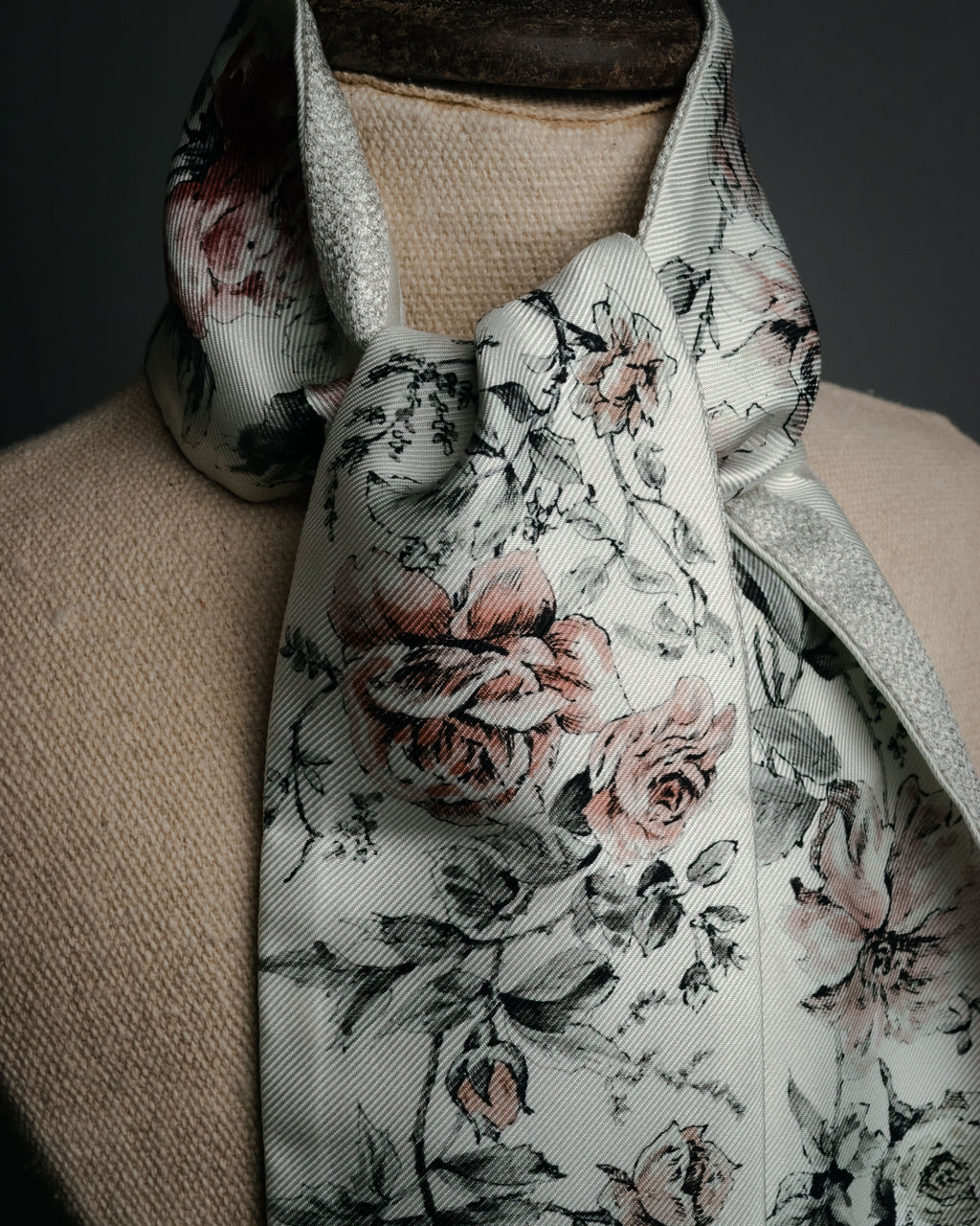 “Christian Dior“ 2018’s-2023’s Rose print silk mitzah scarf