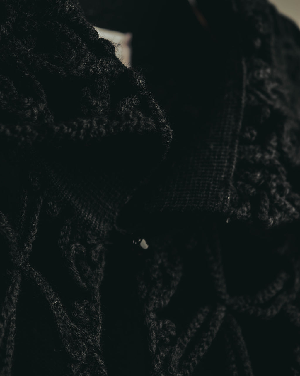 "VALENTINO ROMA" 00's Ruffled virgin wool knit sweater