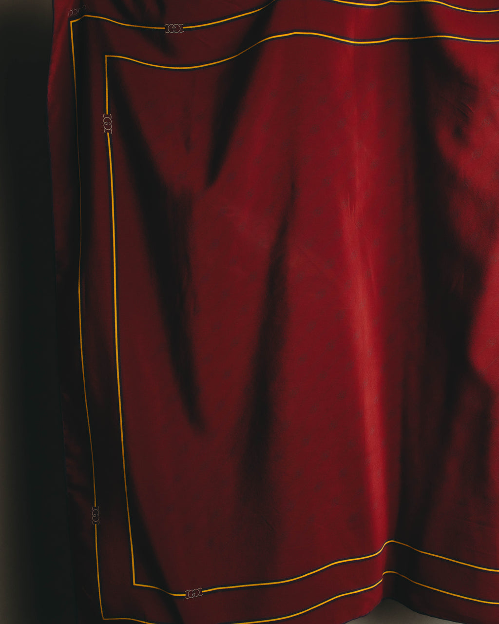 "GUCCI" 80's-90's Classic burgundy silk scarf