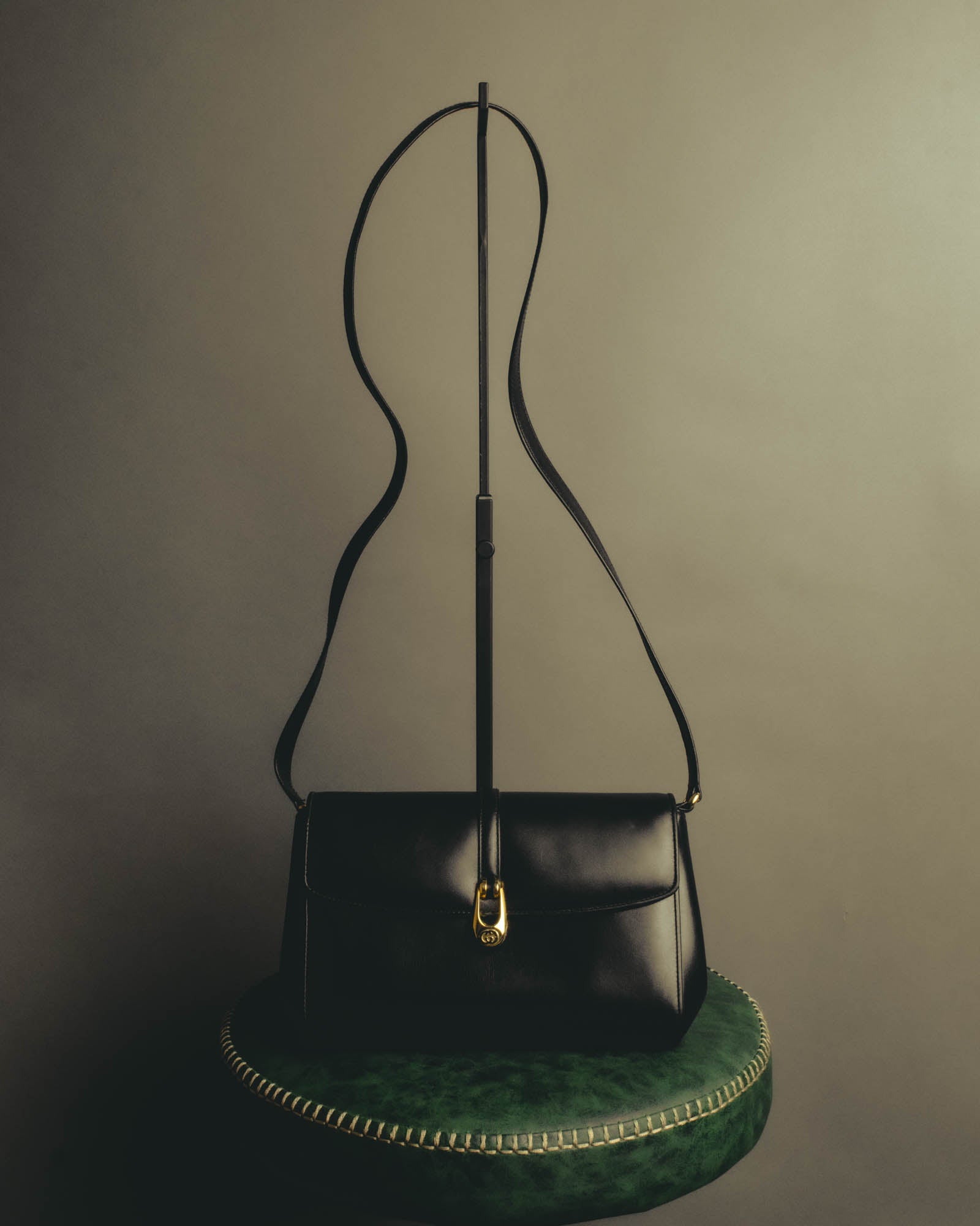 "GUCCI" 70's-80's Classic leather shoulder bag