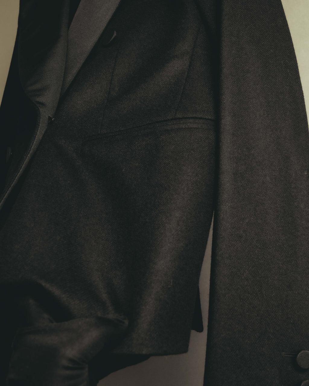 "GUCCI" 90's-00's Satin lapel double breasted tuxedo jacket