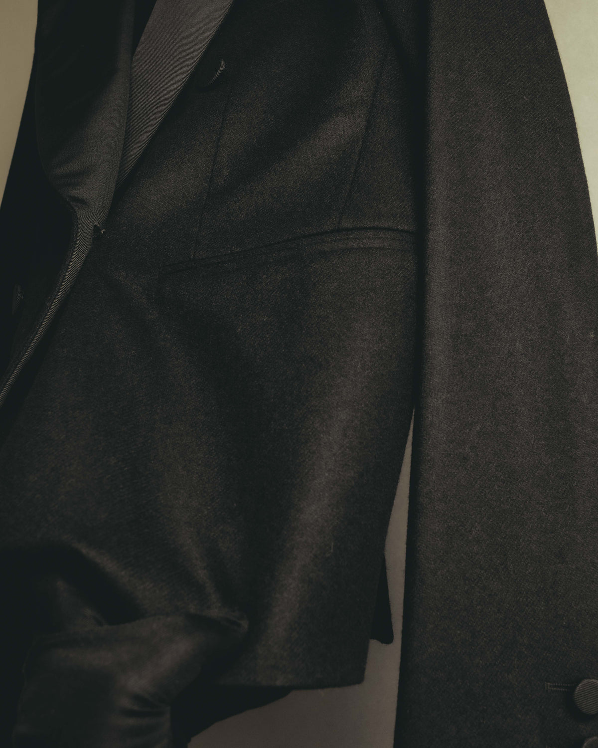 "GUCCI" 90's-00's Satin lapel double breasted tuxedo jacket