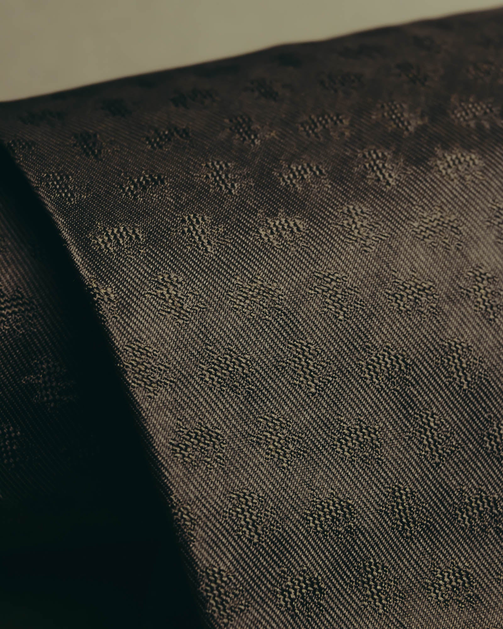 "GIORGIO ARMANI" 90's-00's Dark jacquard silk necktie