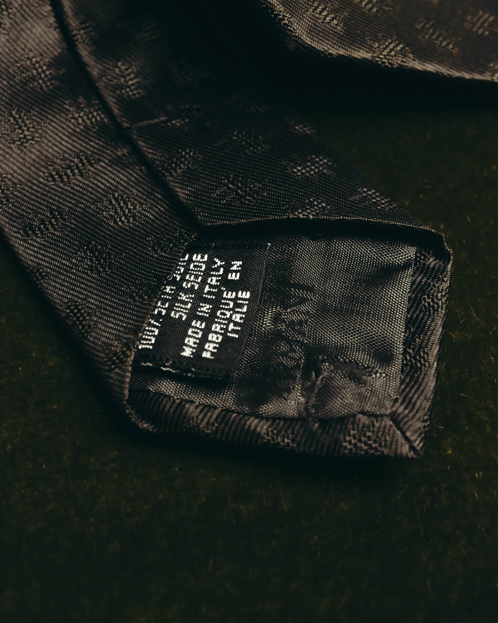 "GIORGIO ARMANI" 90's-00's Dark jacquard silk necktie