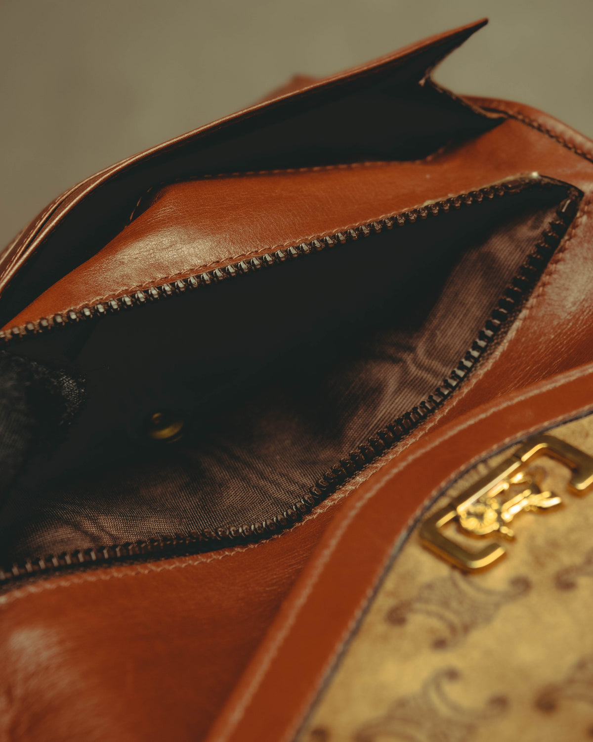 –SPECIAL– "CÉLINE" 70's-80's Vintage monogram suede chain shoulder bag