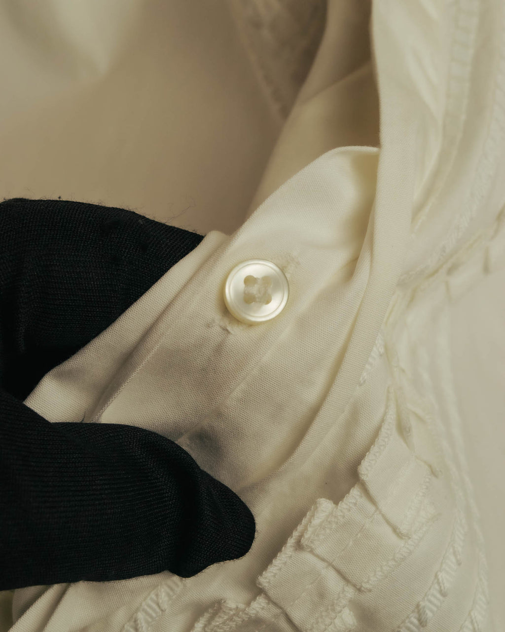 “FENDI” 2000’s Architectural trim dress shirt