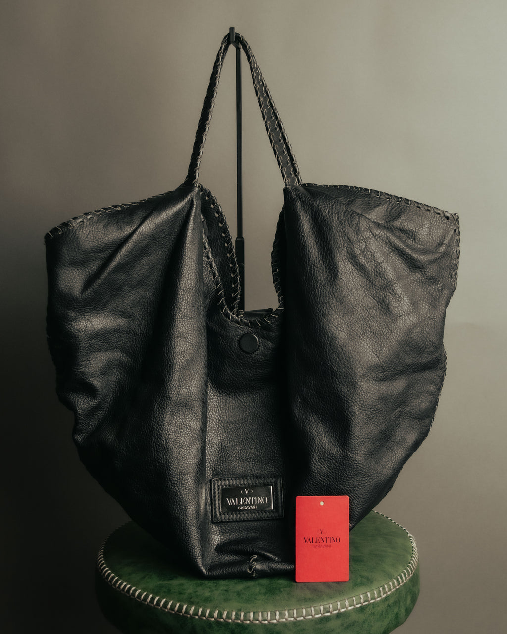 -SPECIAL- “VALENTINO GARAVANI” 2006-2009 Histoire whipstitch leather tote bag