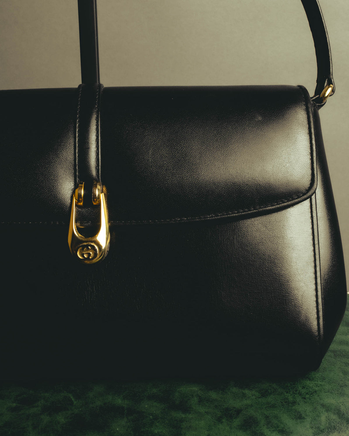 "GUCCI" 70's-80's Classic leather shoulder bag