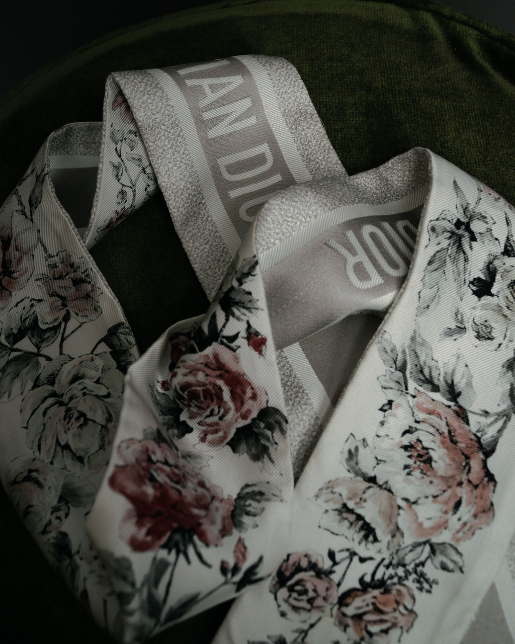 “Christian Dior“ 2018’s-2023’s Rose print silk mitzah scarf