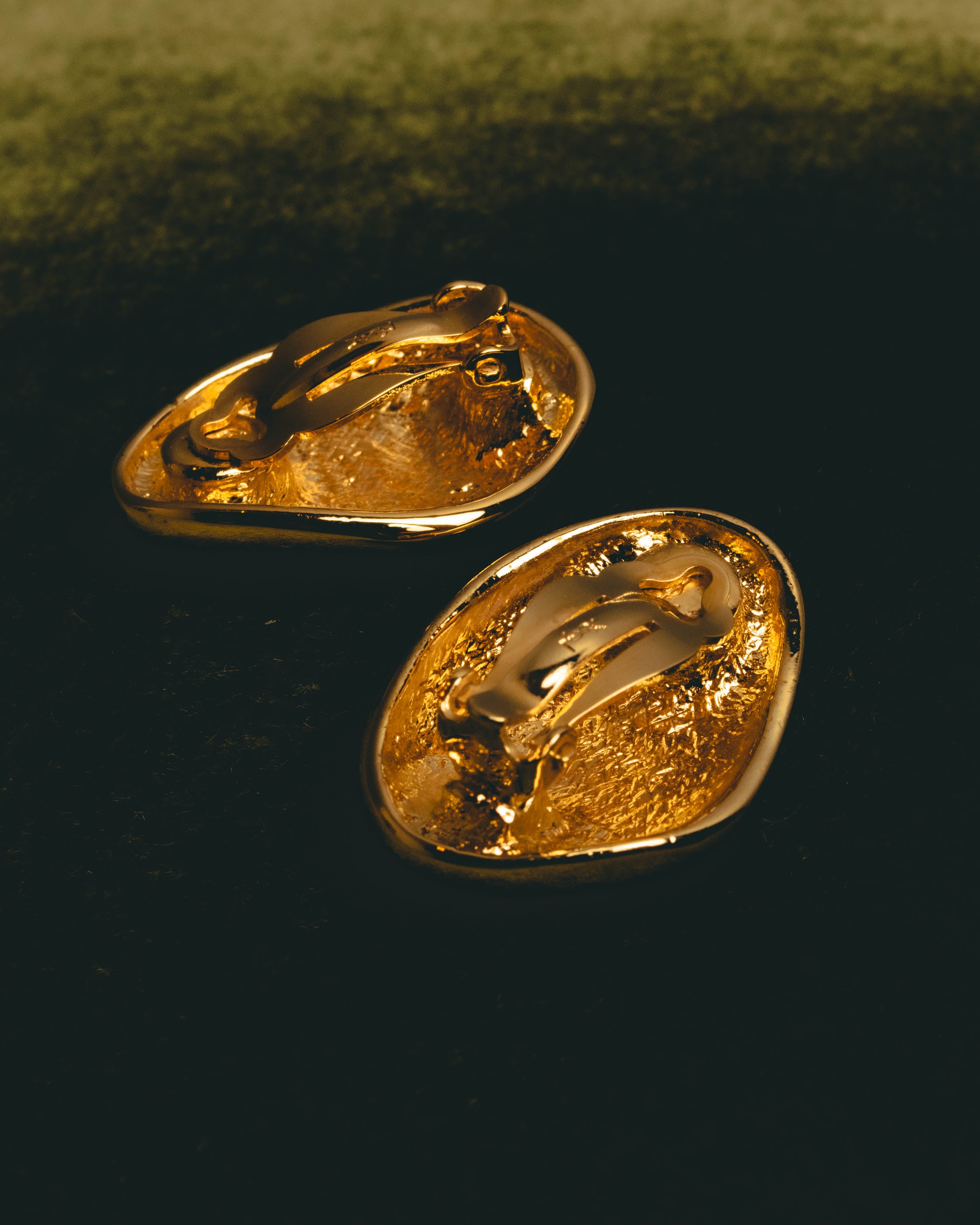 "Yves Saint Laurent" 80's-90's Sculptural gold tone clip-on earrings