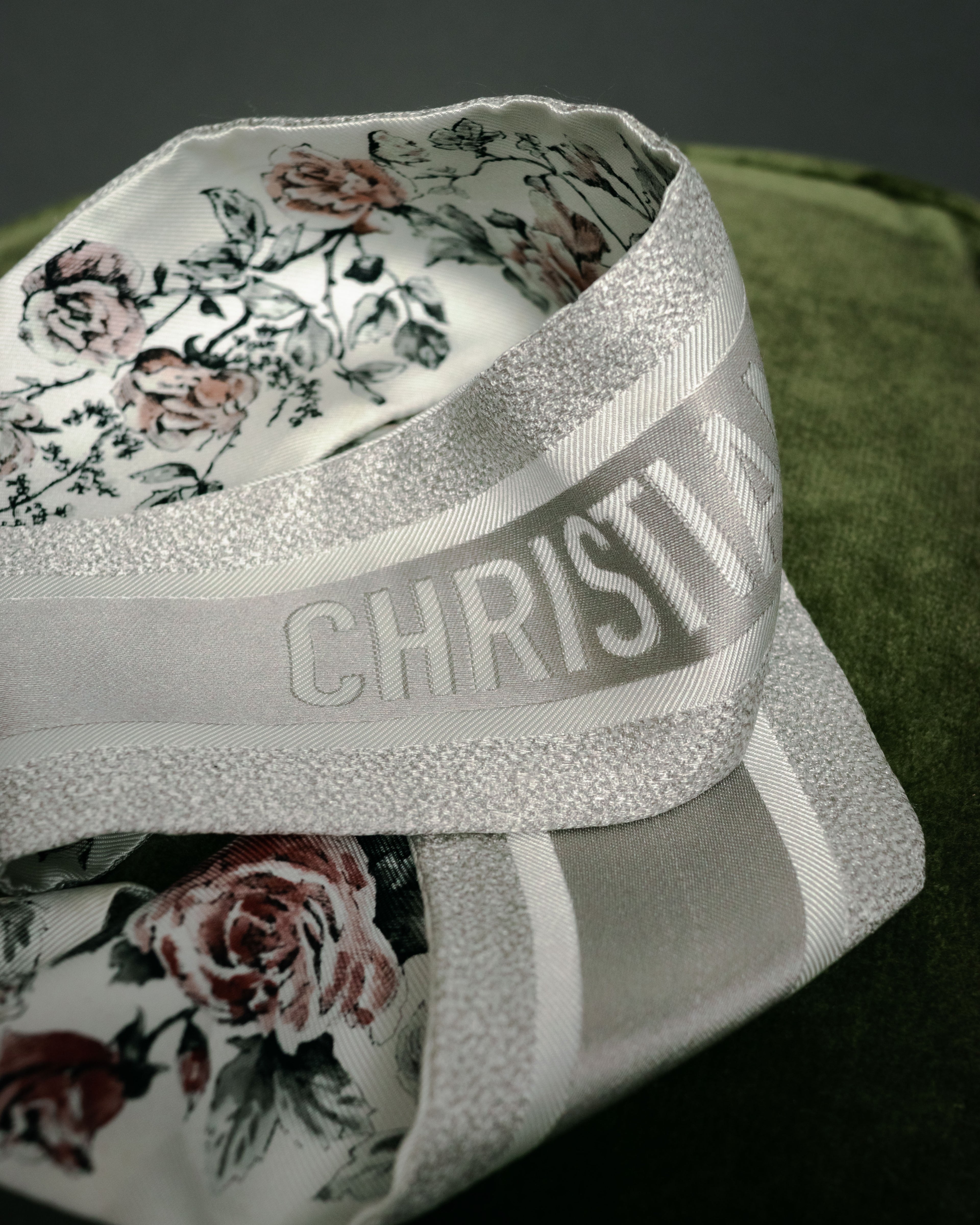 “Christian Dior“ 2018’s-2023’s Rose print silk mitzah scarf