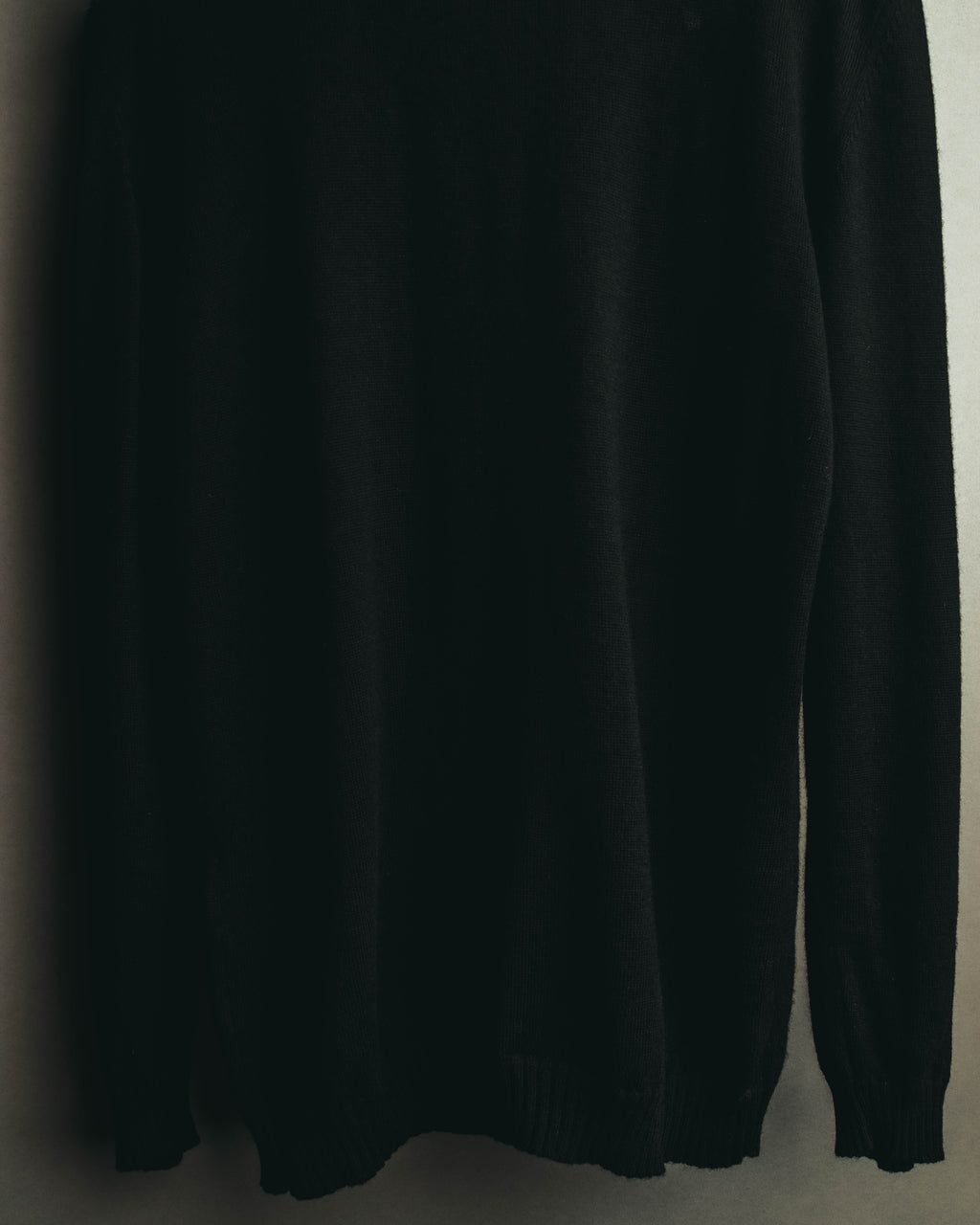 "VALENTINO ROMA" 00's Ruffled virgin wool knit sweater