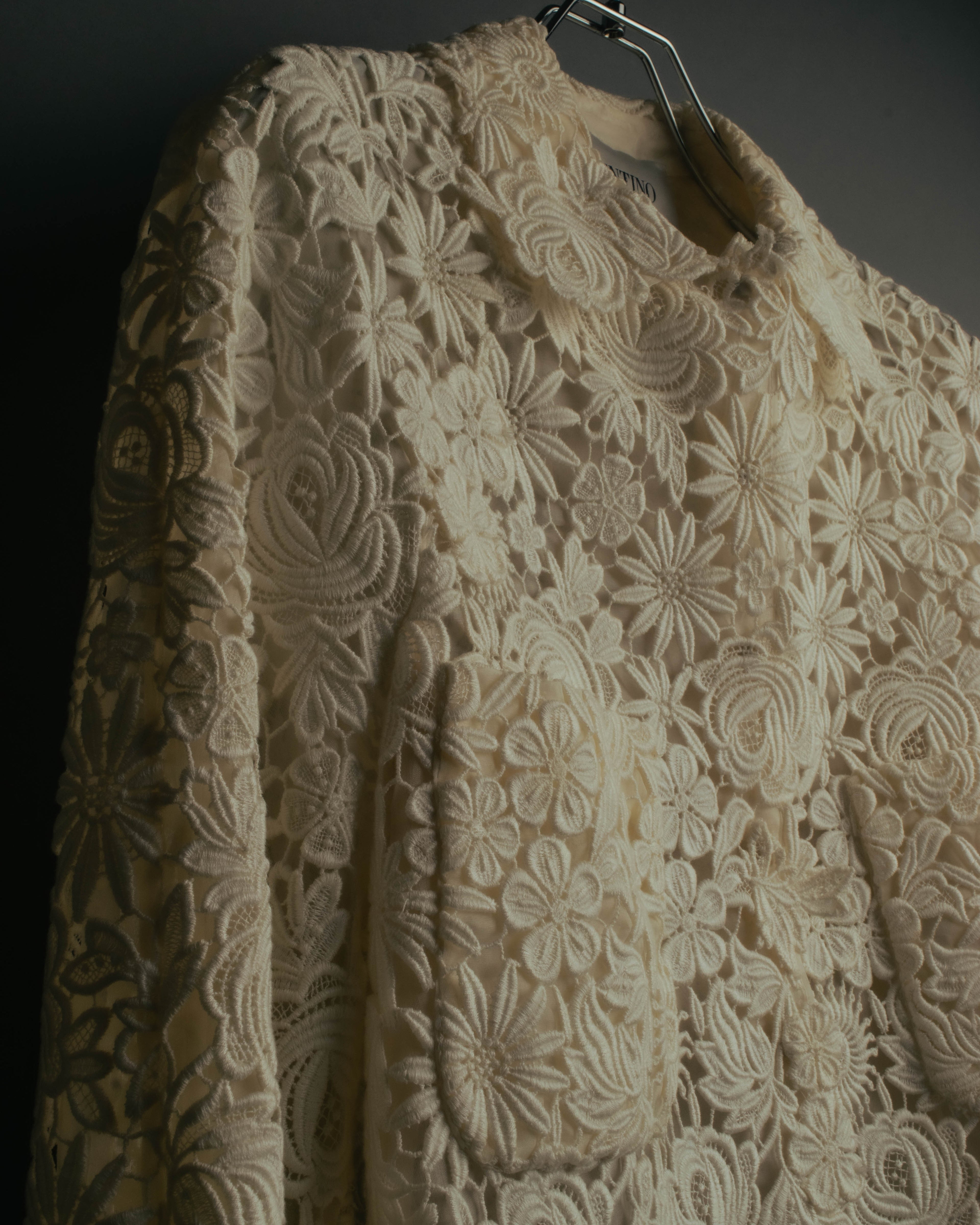 "VALENTINO" 2010's Cropped floral lace jacket