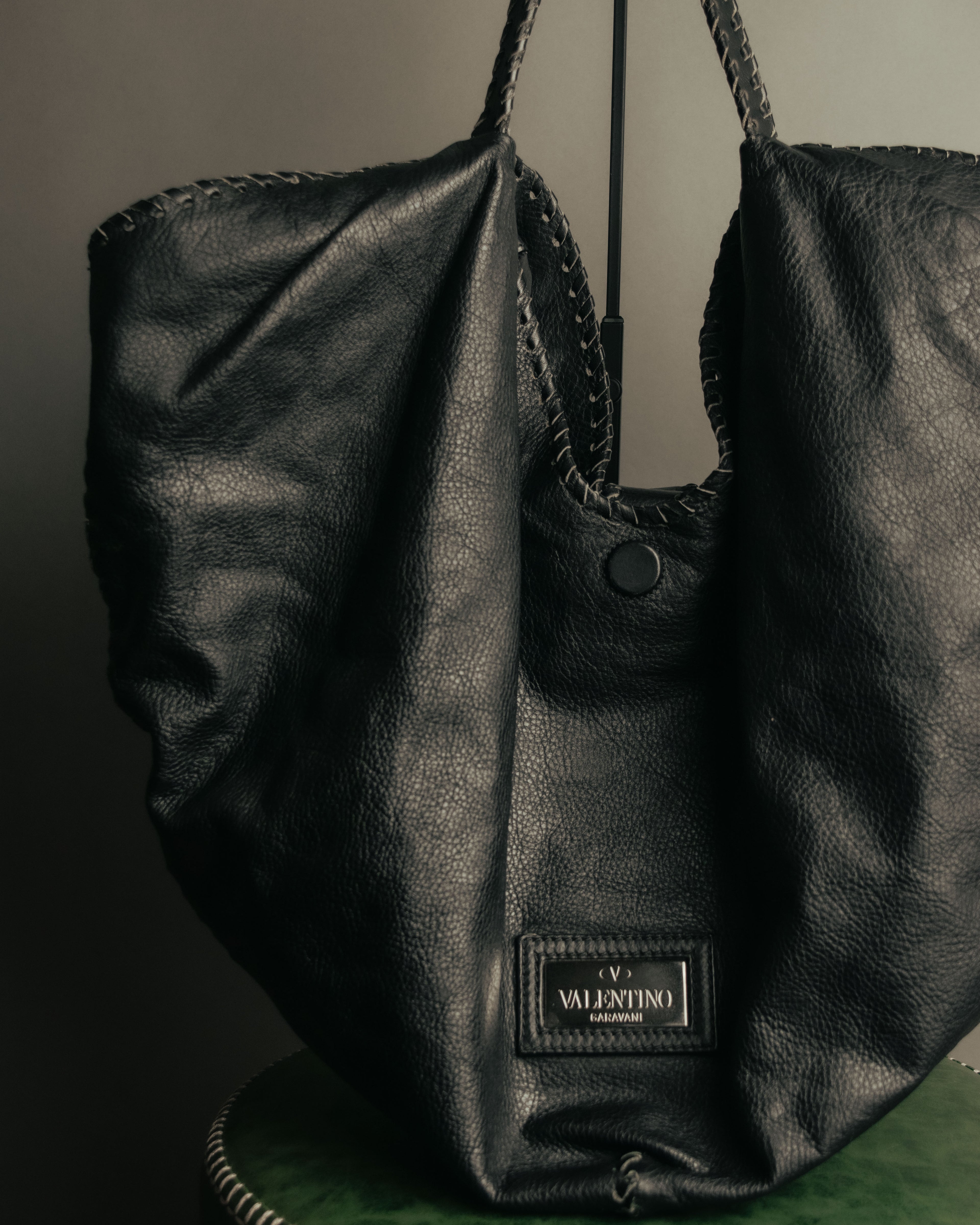 -SPECIAL- “VALENTINO GARAVANI” 2006-2009 Histoire whipstitch leather tote bag