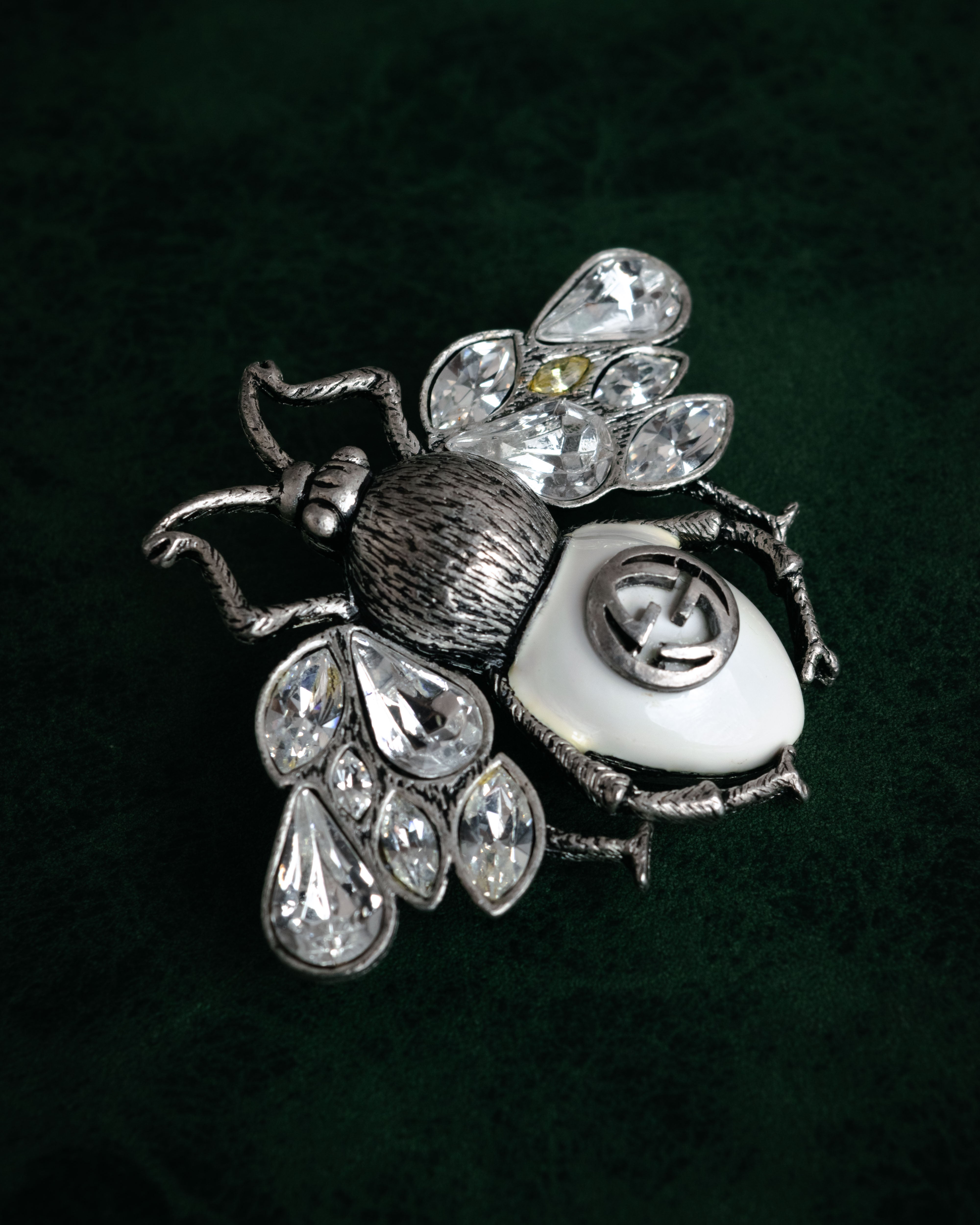 SPECIAL– “GUCCI” 2017- crystal bee brooch – MOOD