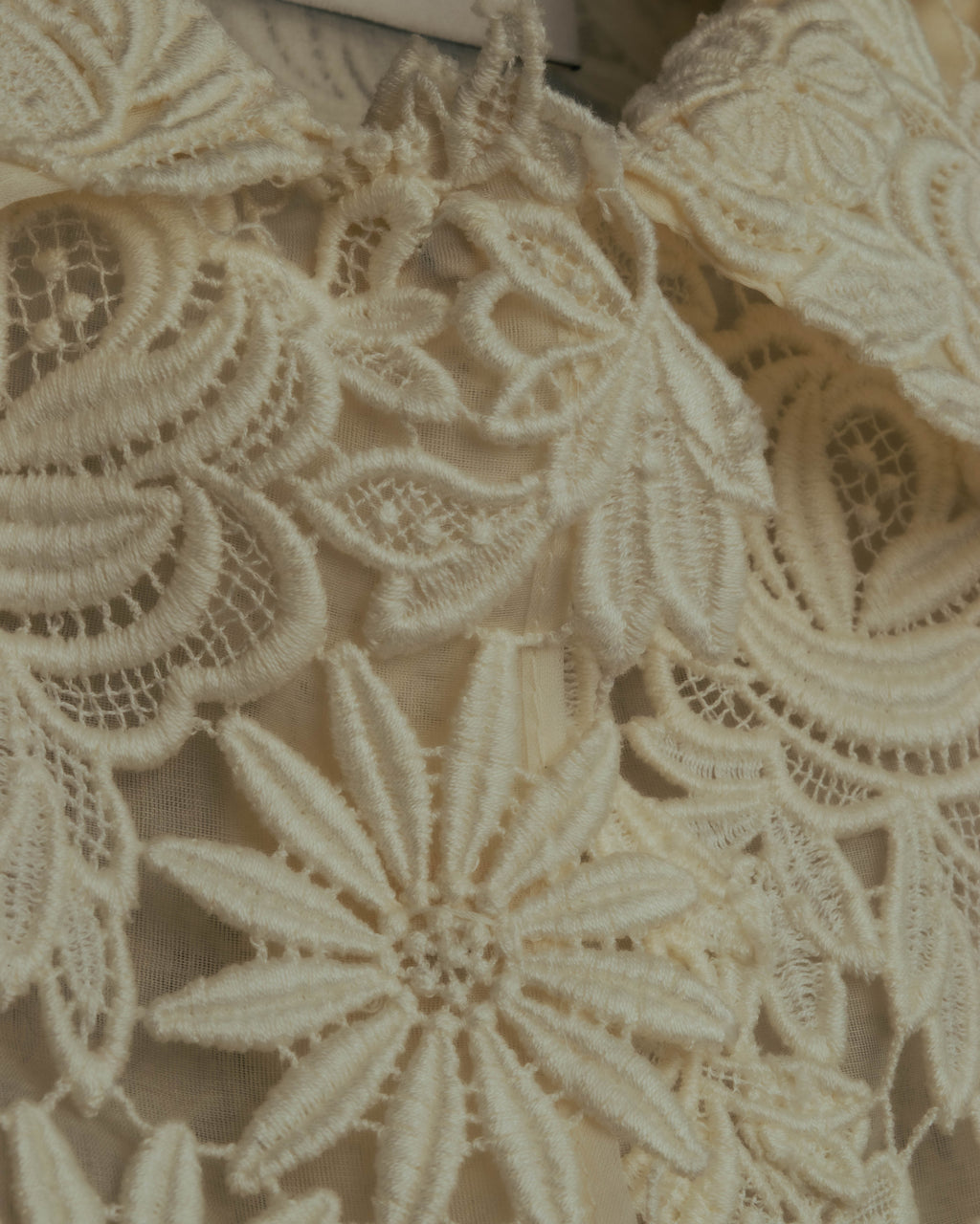 "VALENTINO" 2010's Cropped floral lace jacket