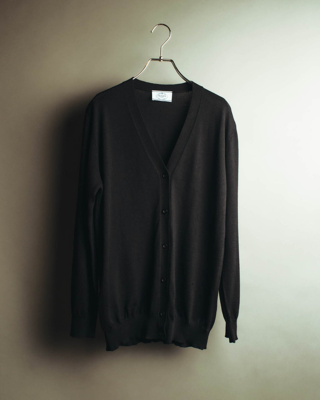"PRADA" 10's-20's Lightweight v-neck knit cardigan