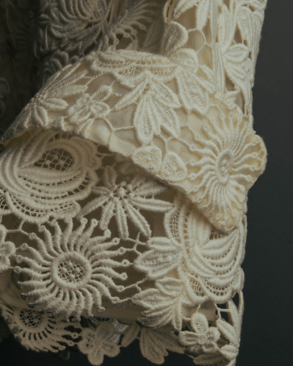 "VALENTINO" 2010's Cropped floral lace jacket