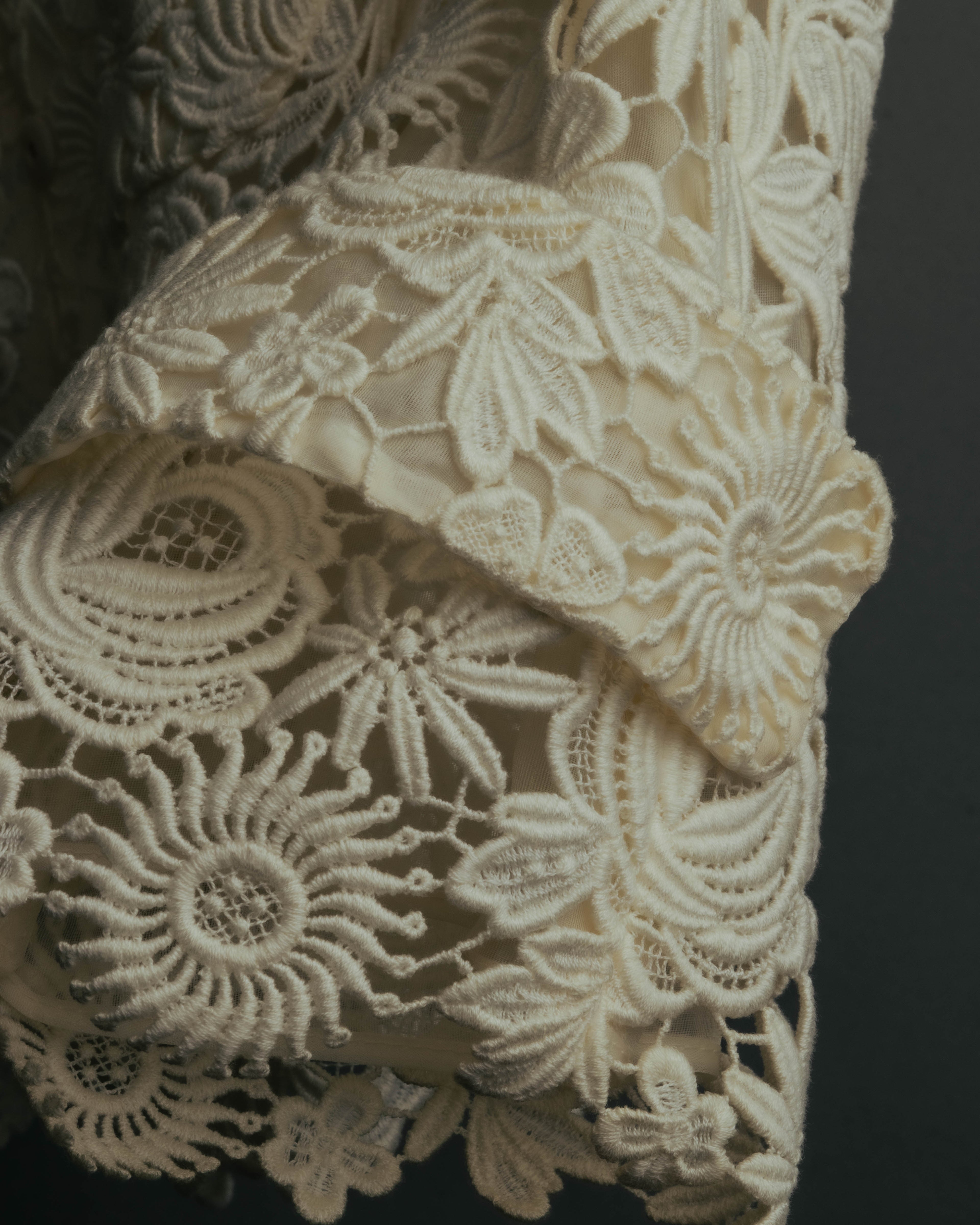 "VALENTINO" 2010's Cropped floral lace jacket