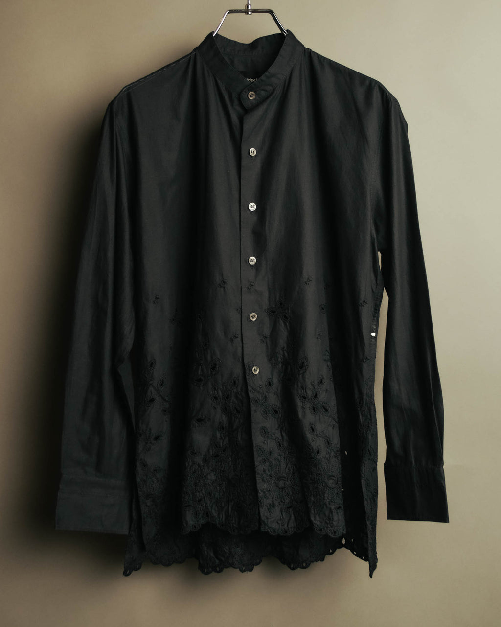 “tricot COMME des GARÇONS” 2020 Floral embroidery stand collar shirt