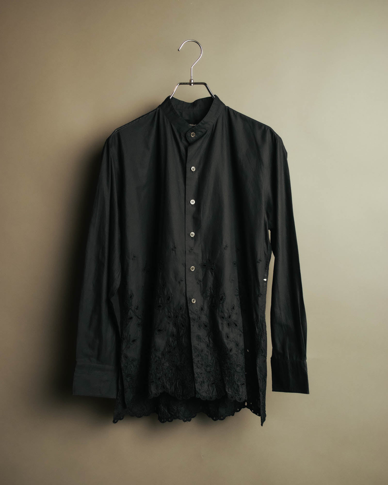 “tricot COMME des GARÇONS” 2020 Floral embroidery stand collar shirt