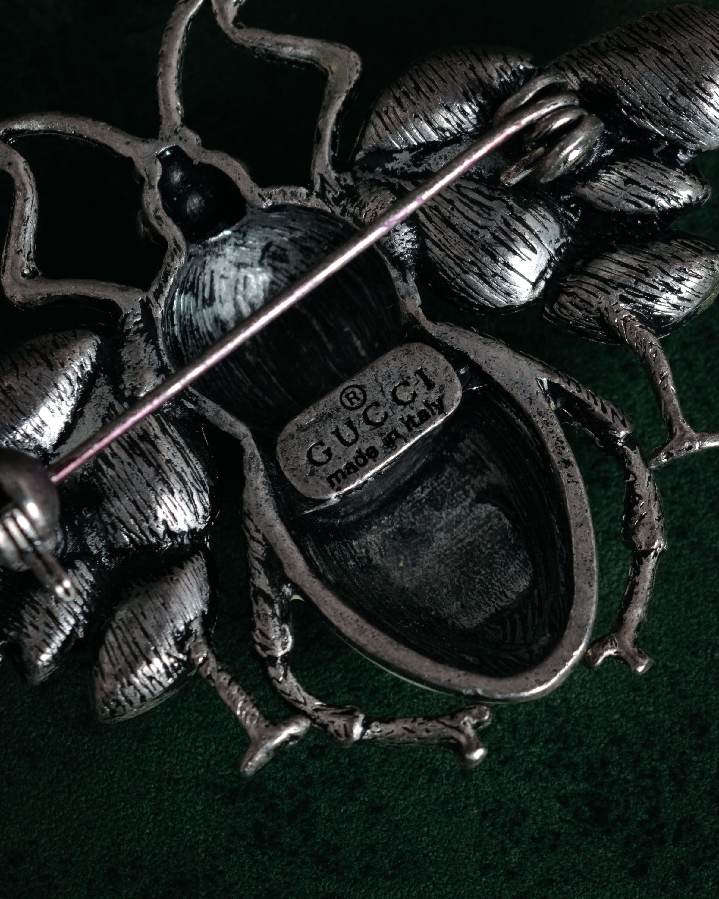 –SPECIAL– “GUCCI” 2017- crystal bee brooch