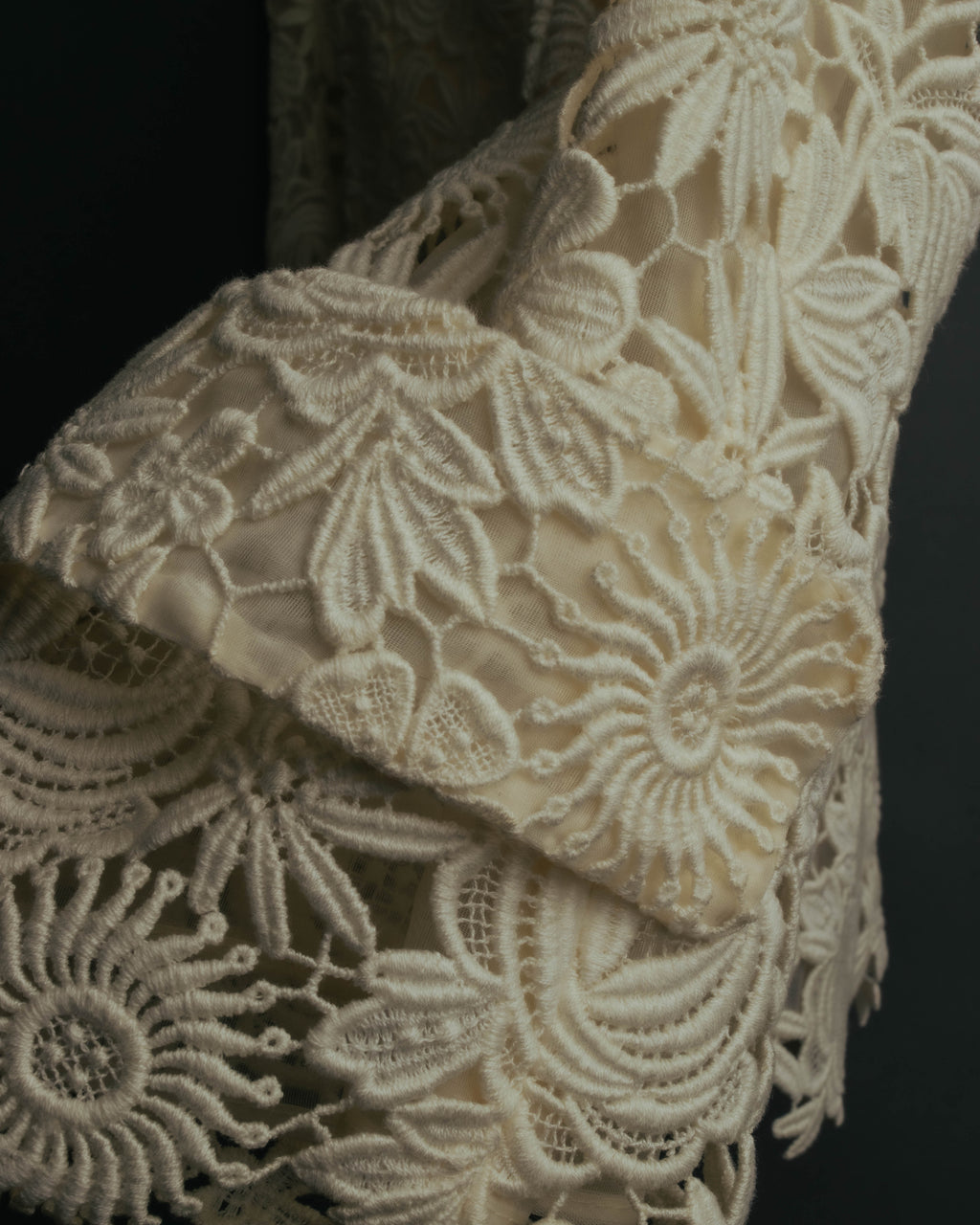 "VALENTINO" 2010's Cropped floral lace jacket