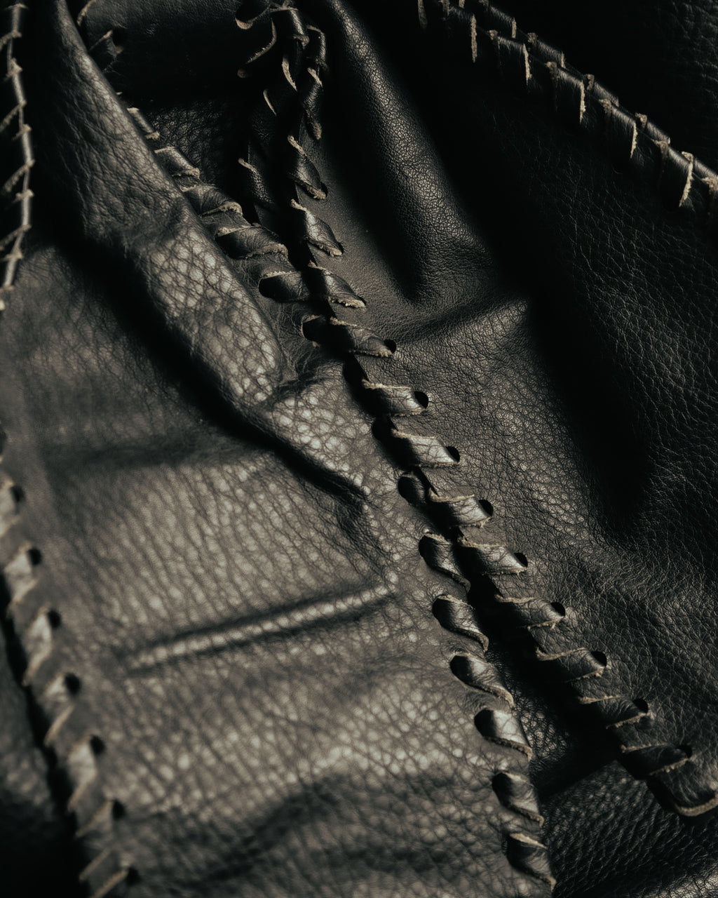 -SPECIAL- “VALENTINO GARAVANI” 2006-2009 Histoire whipstitch leather tote bag