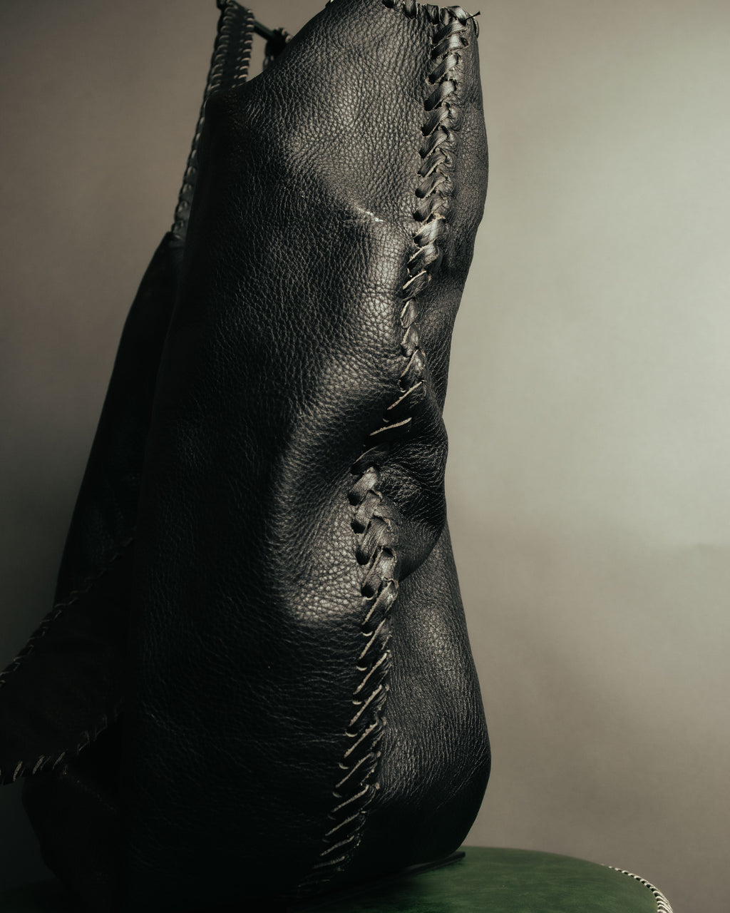 -SPECIAL- “VALENTINO GARAVANI” 2006-2009 Histoire whipstitch leather tote bag