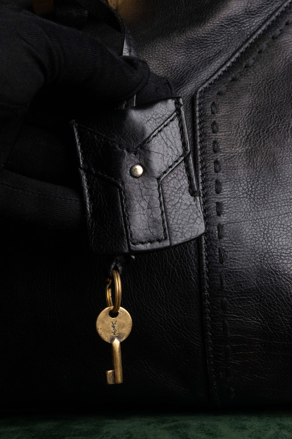 “Yves Saint Laurent” 2005-2010 Muse leather handbag