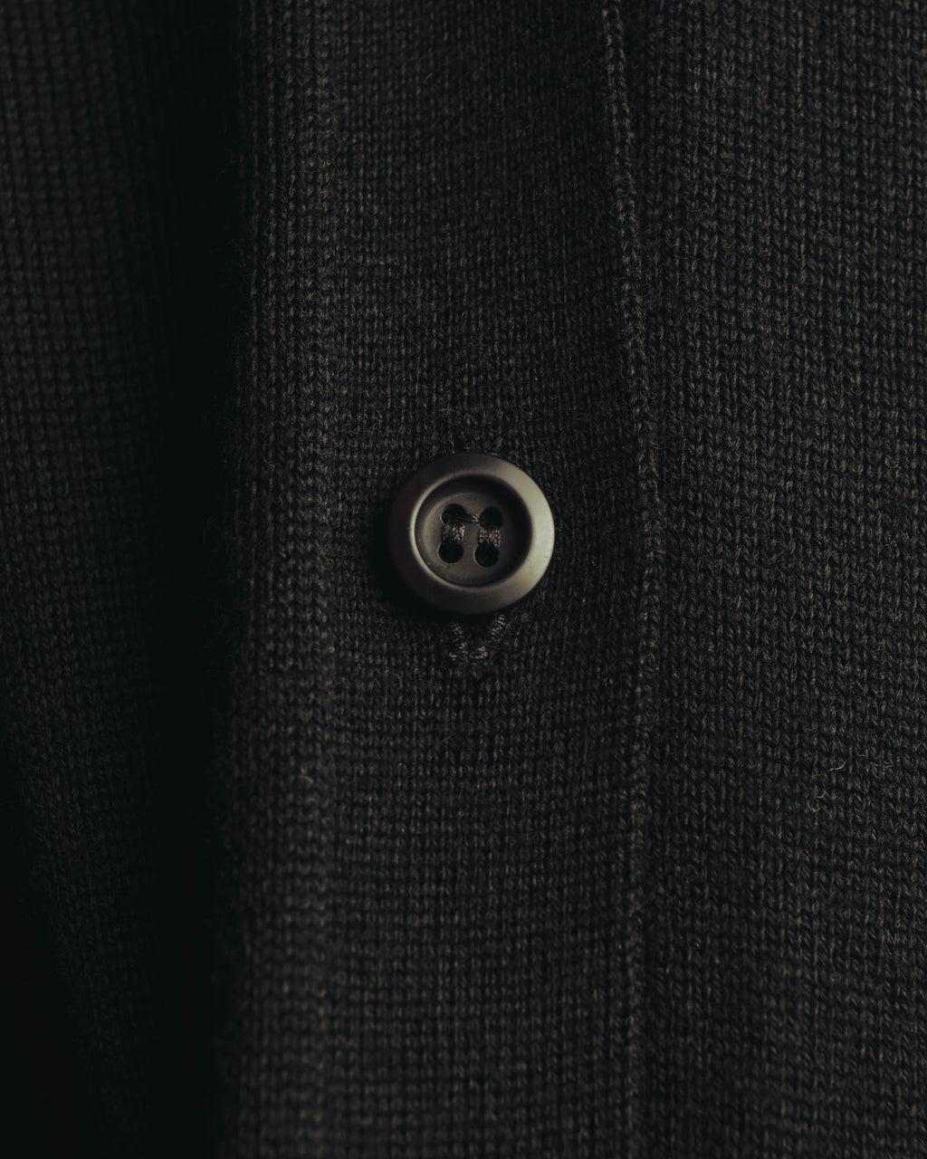"PRADA" 10's-20's Lightweight v-neck knit cardigan