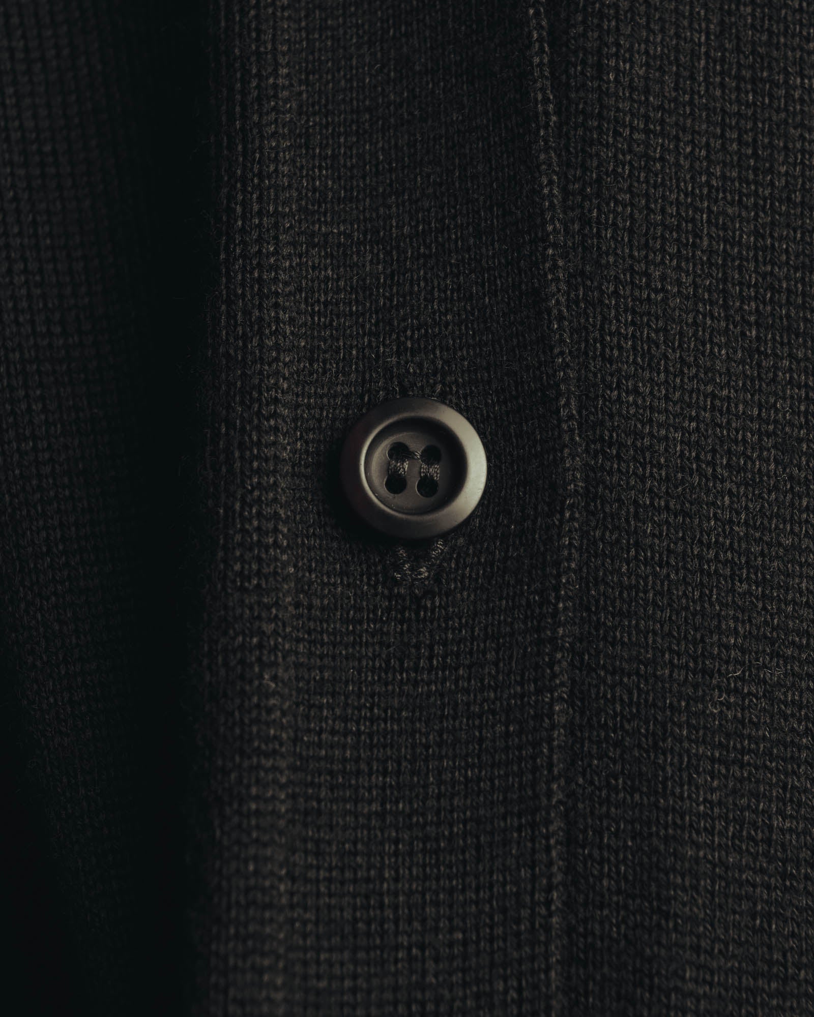 "PRADA" 10's-20's Lightweight v-neck knit cardigan