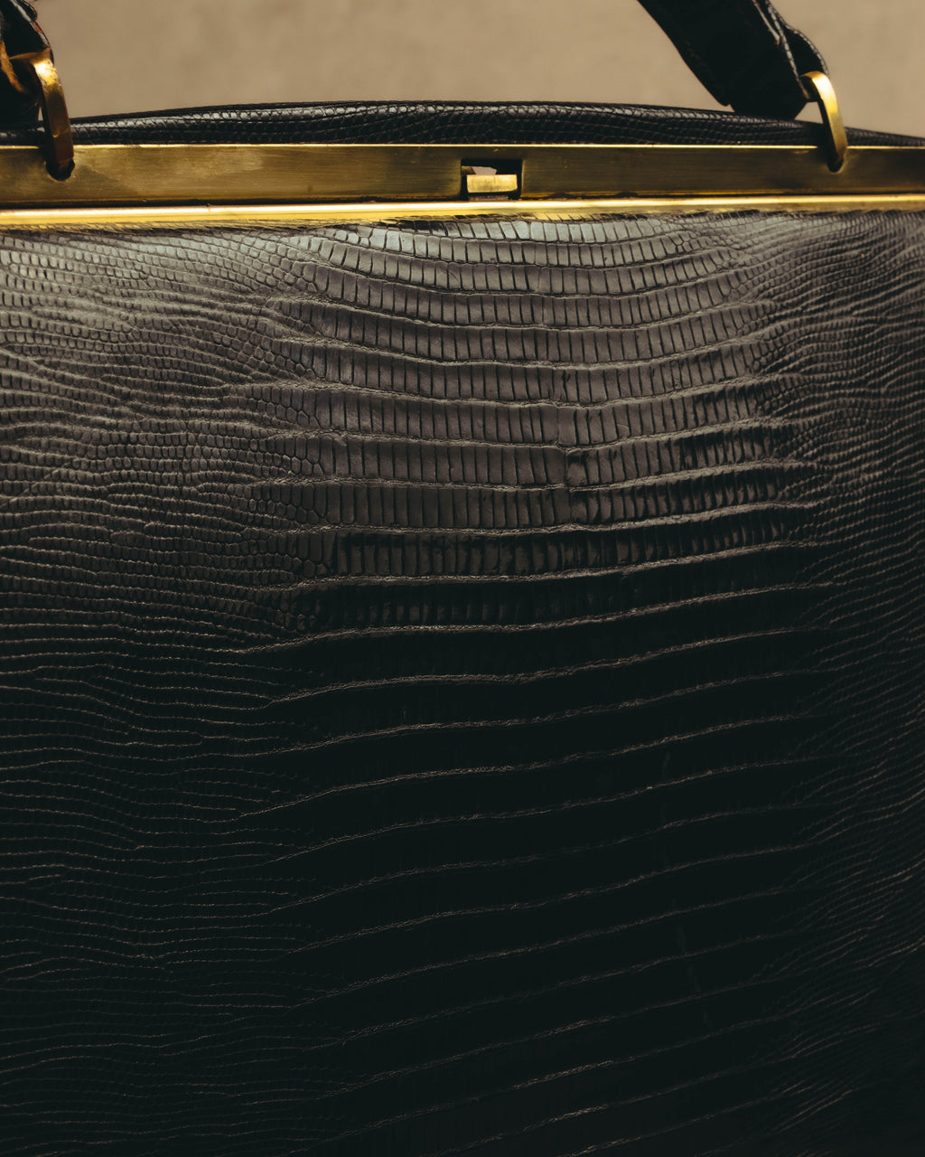 "The Gray Shop" 40's-early 60's Structured reptile embossed leather frame handbag