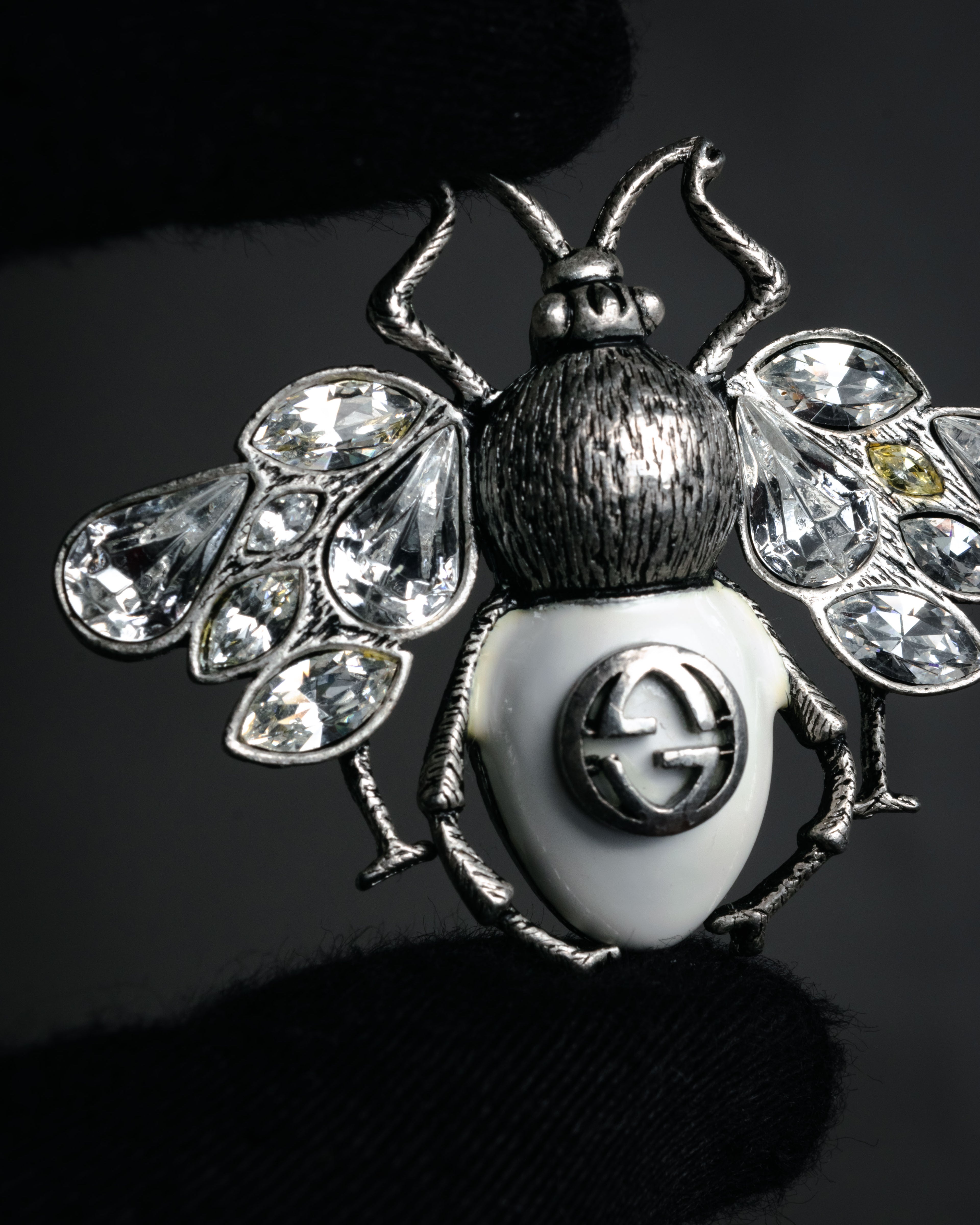 –SPECIAL– “GUCCI” 2017- crystal bee brooch
