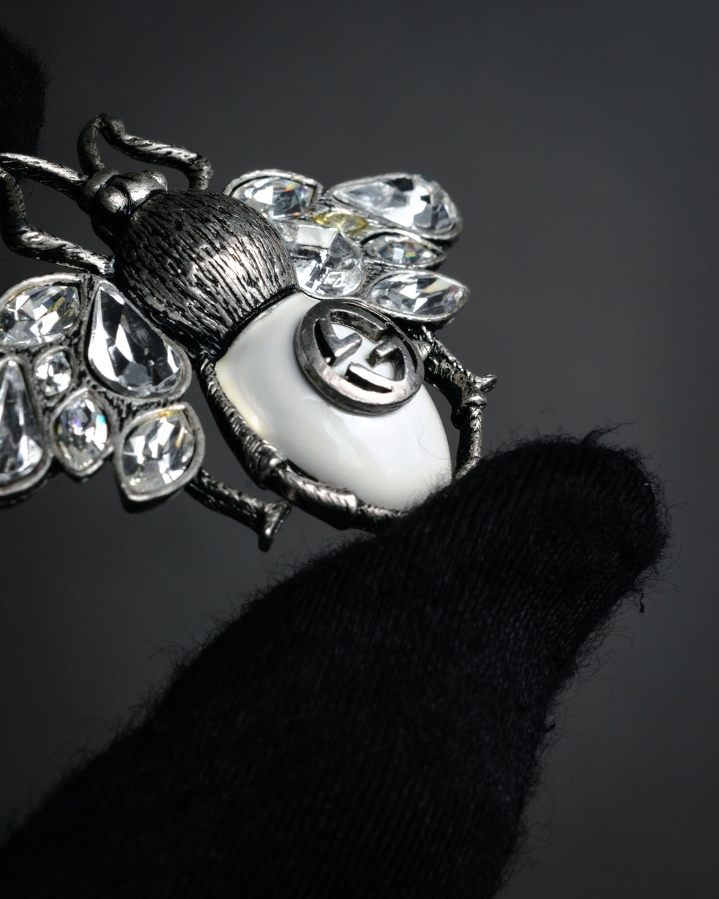 –SPECIAL– “GUCCI” 2017- crystal bee brooch