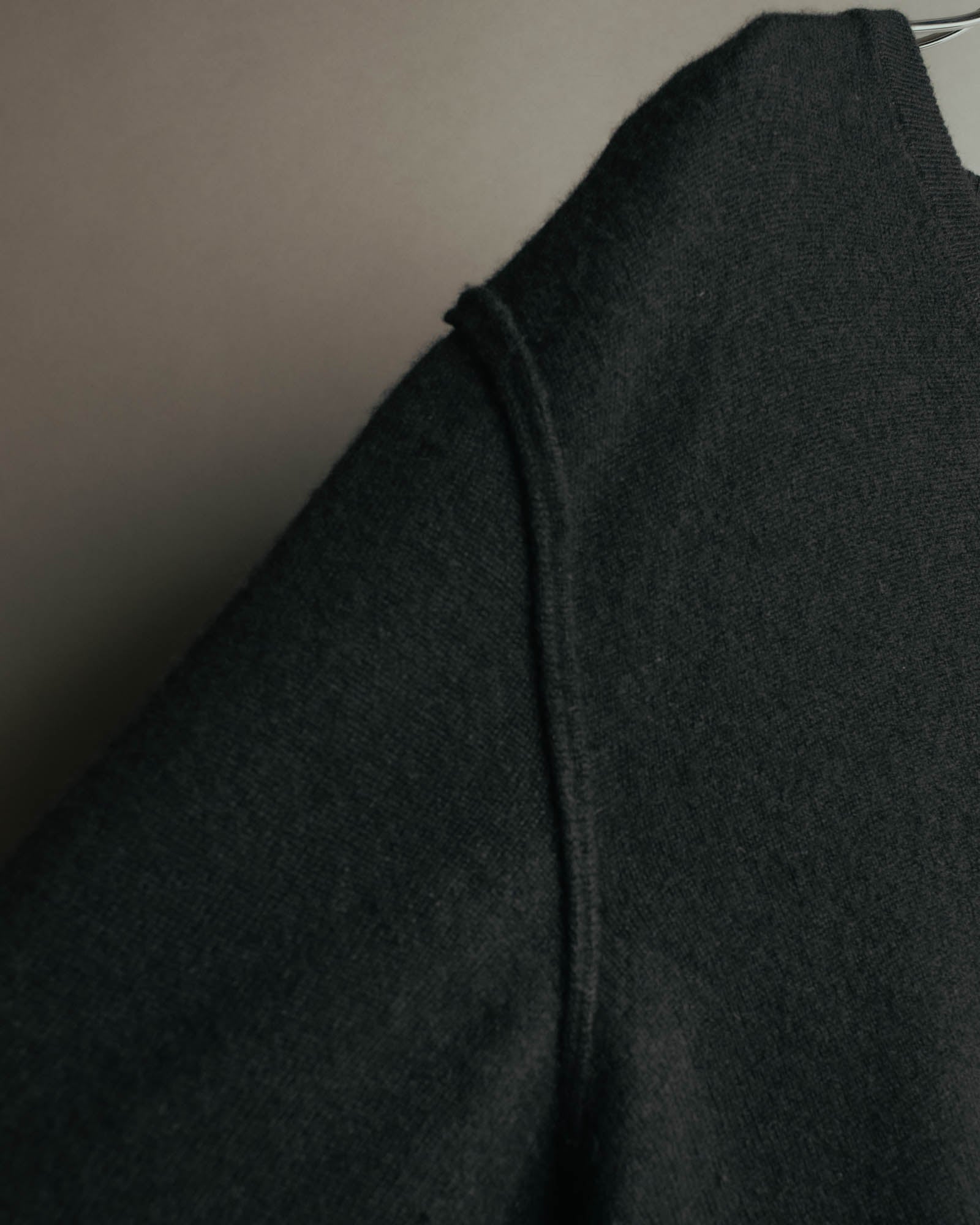 "DOLCE & GABBANA" 00's-10's Soft cashmere v-neck sweater
