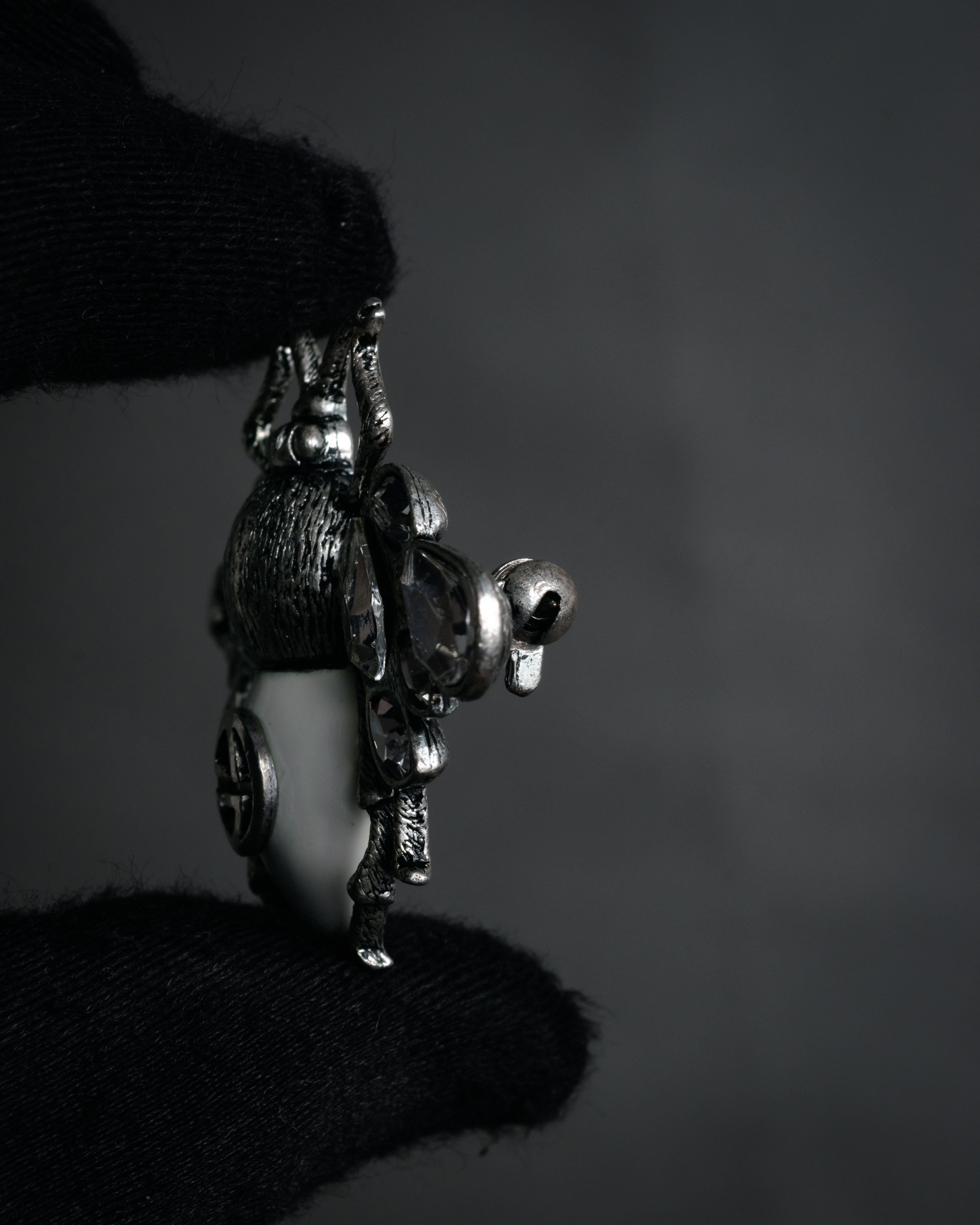 –SPECIAL– “GUCCI” 2017- crystal bee brooch