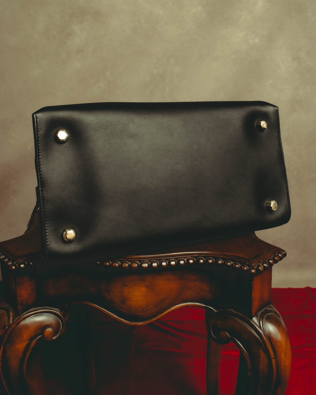 –SPECIAL– "Salvatore Ferragamo" 10's-20's Structured leather top-handle shoulder bag