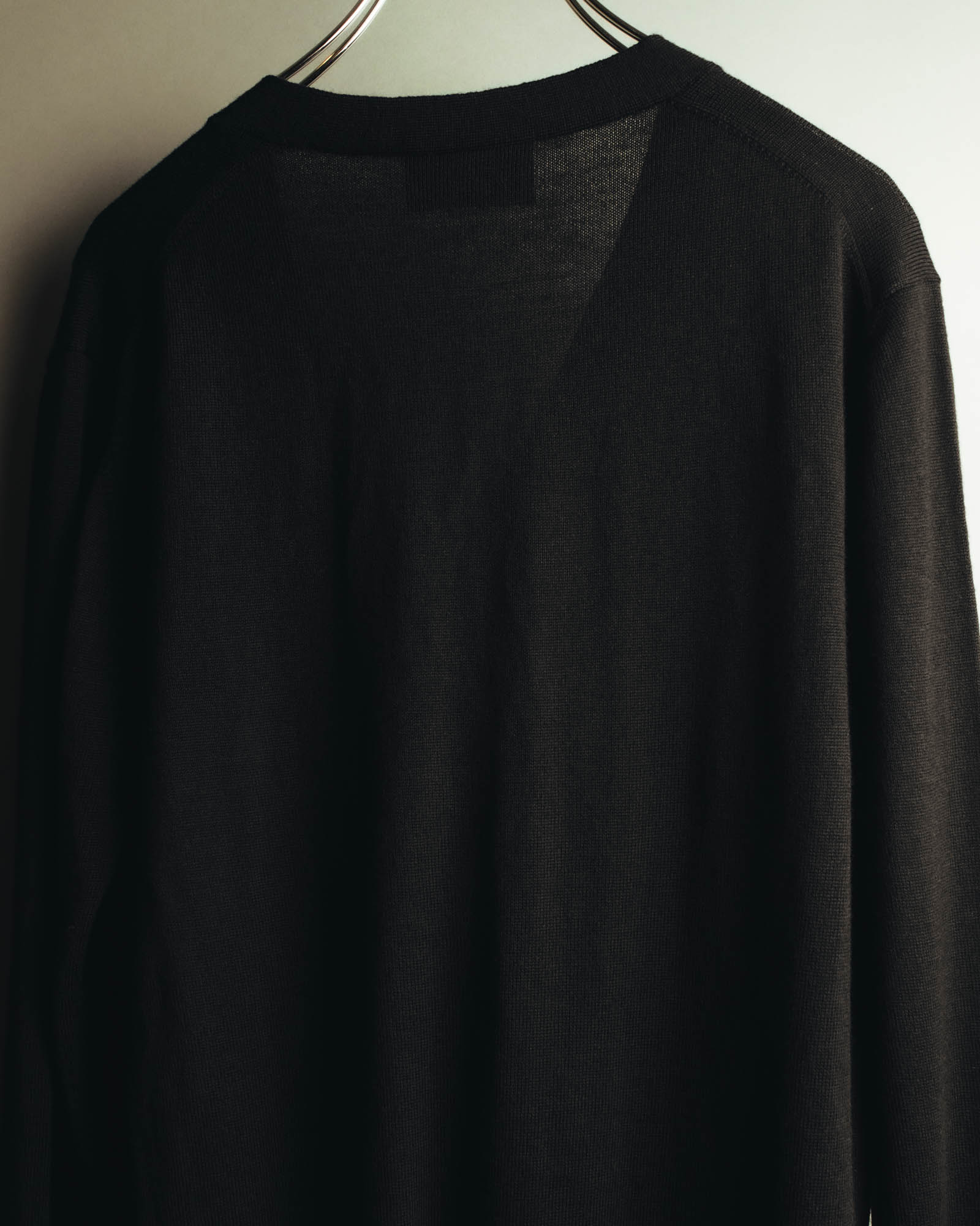 "PRADA" 10's-20's Lightweight v-neck knit cardigan