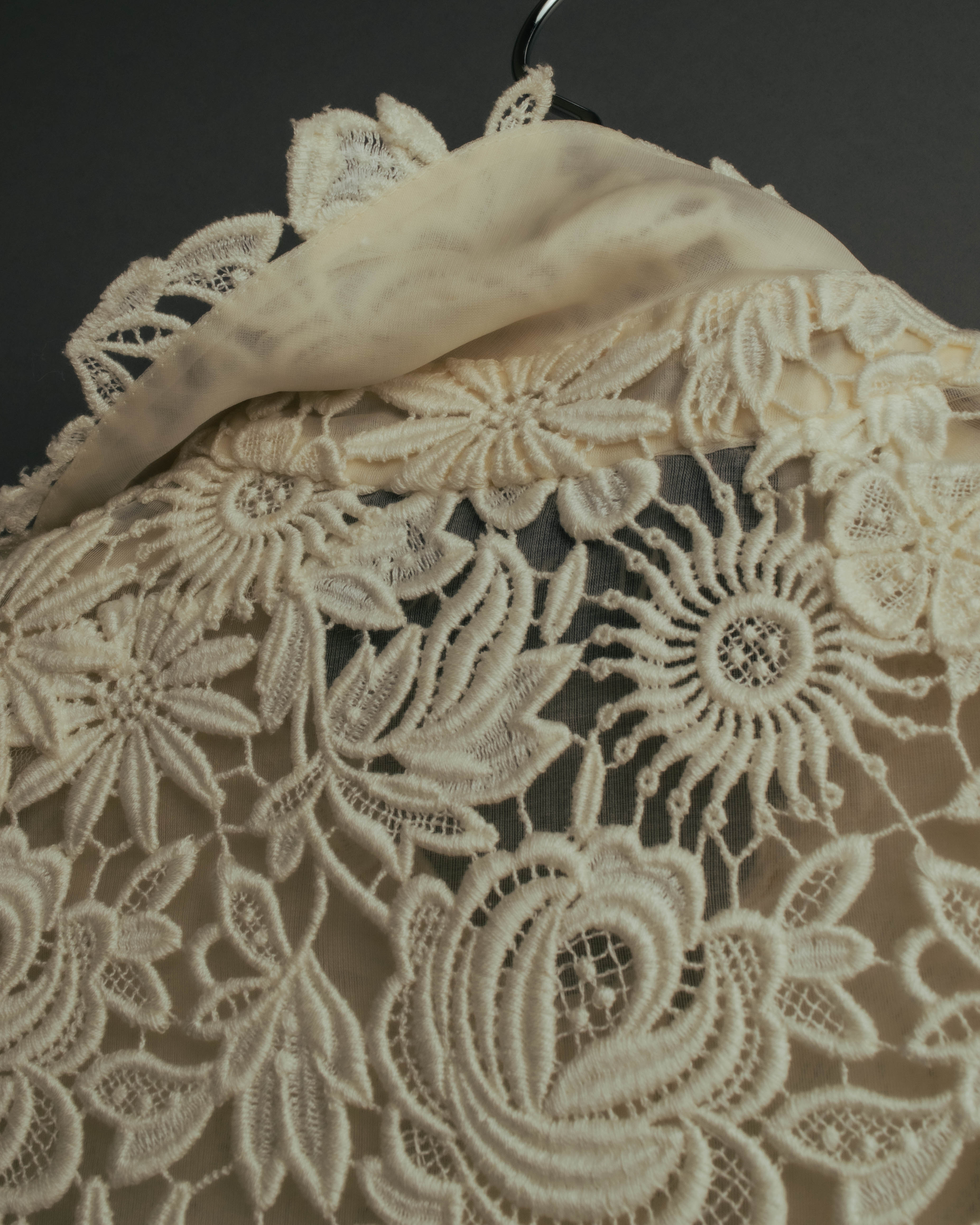 "VALENTINO" 2010's Cropped floral lace jacket