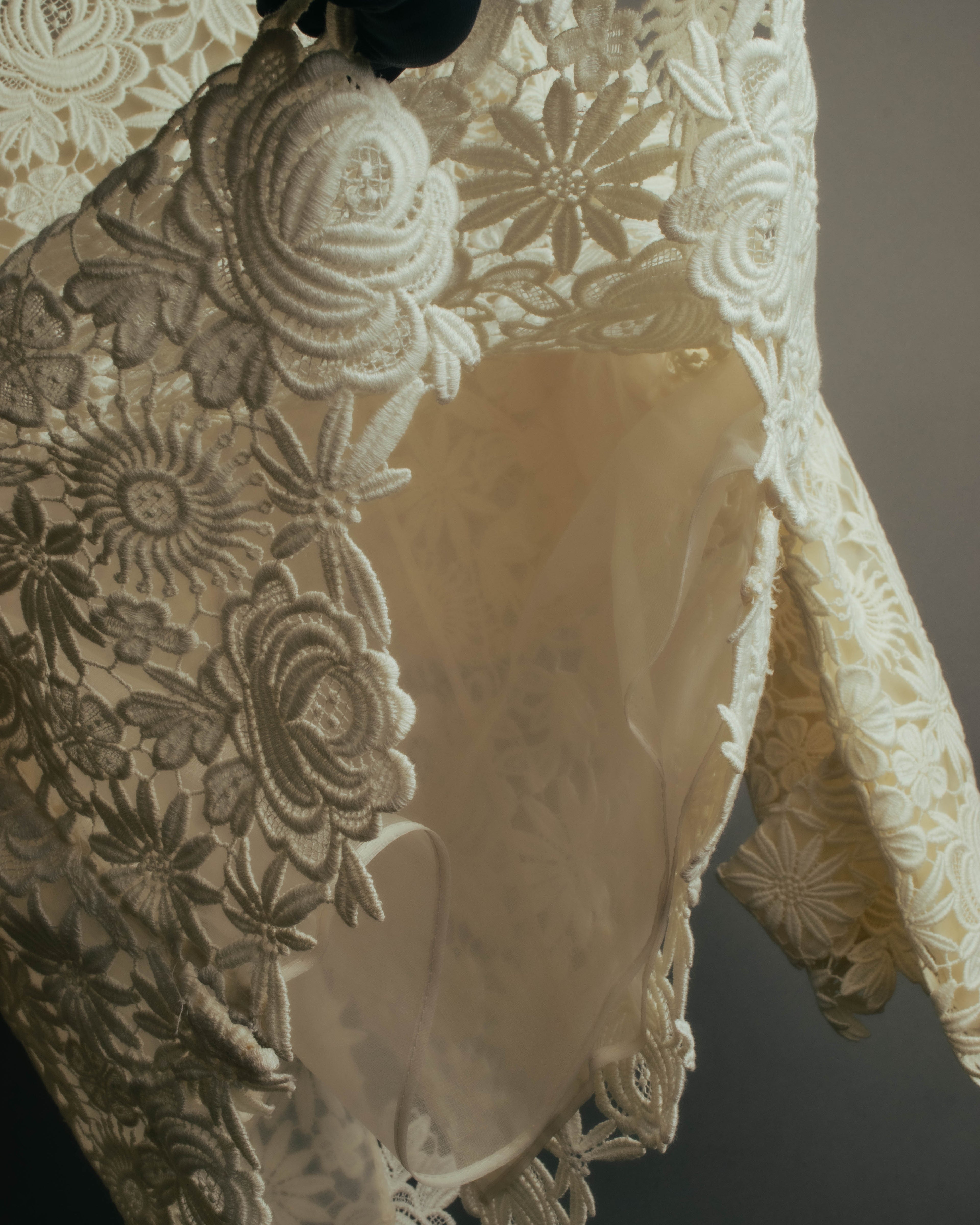"VALENTINO" 2010's Cropped floral lace jacket