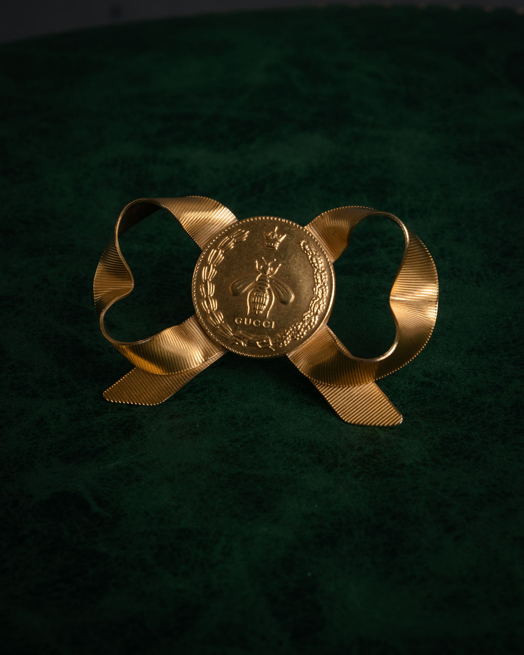 –SPECIAL– “GUCCI” 2010’s Ribbon crest statement ring