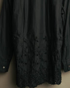 “tricot COMME des GARÇONS” 2020 Floral embroidery stand collar shirt