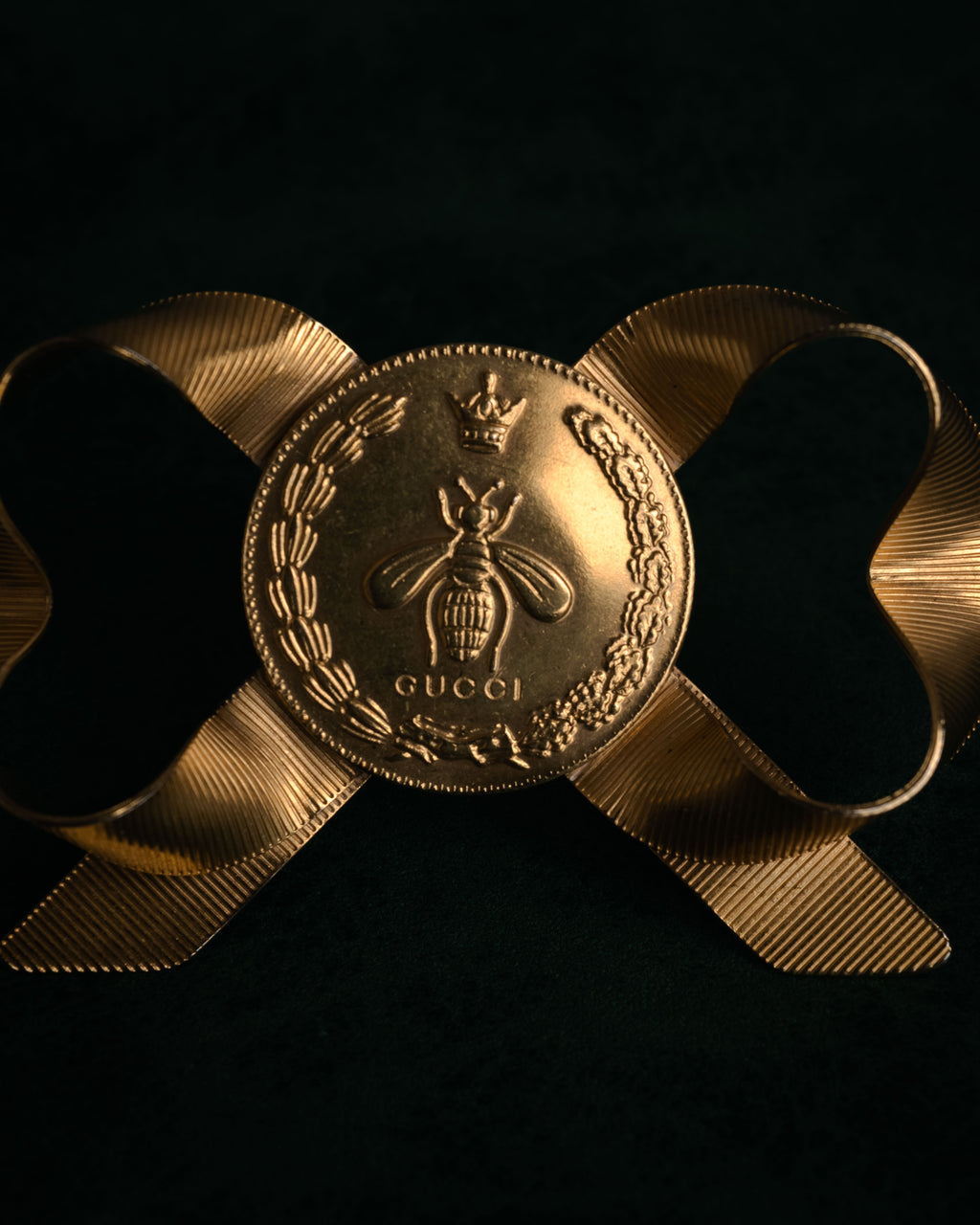 –SPECIAL– “GUCCI” 2010’s Ribbon crest statement ring